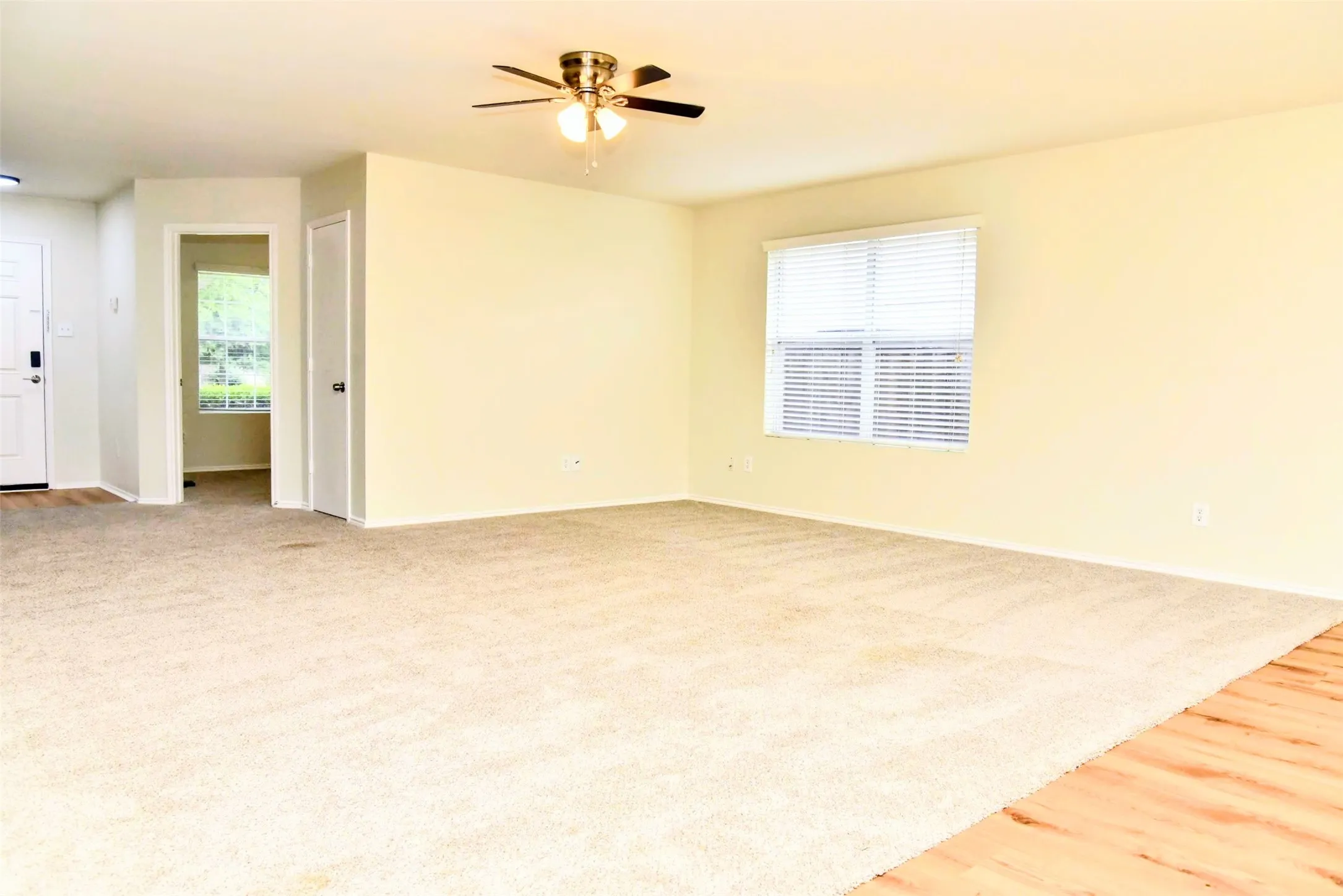 Single Family Residence For Sale in Tarrant County , 5760 Mountain Stream Trail, Fort Worth, Texas 76244, 3 Bedrooms, 2 Bathrooms, 2 Garage spaces, 1,640 Sqft, built in 2009, Price $299,999, mls#21282176, Real Estate Agent in Fort Worth, Homes For Sale in Tarrant county, Homes For Sale in Fort Worth, Realtor in Fort Worth Texas, Real Estate Brokerage Independent Realty Texas, Luminita Cordes Realtor