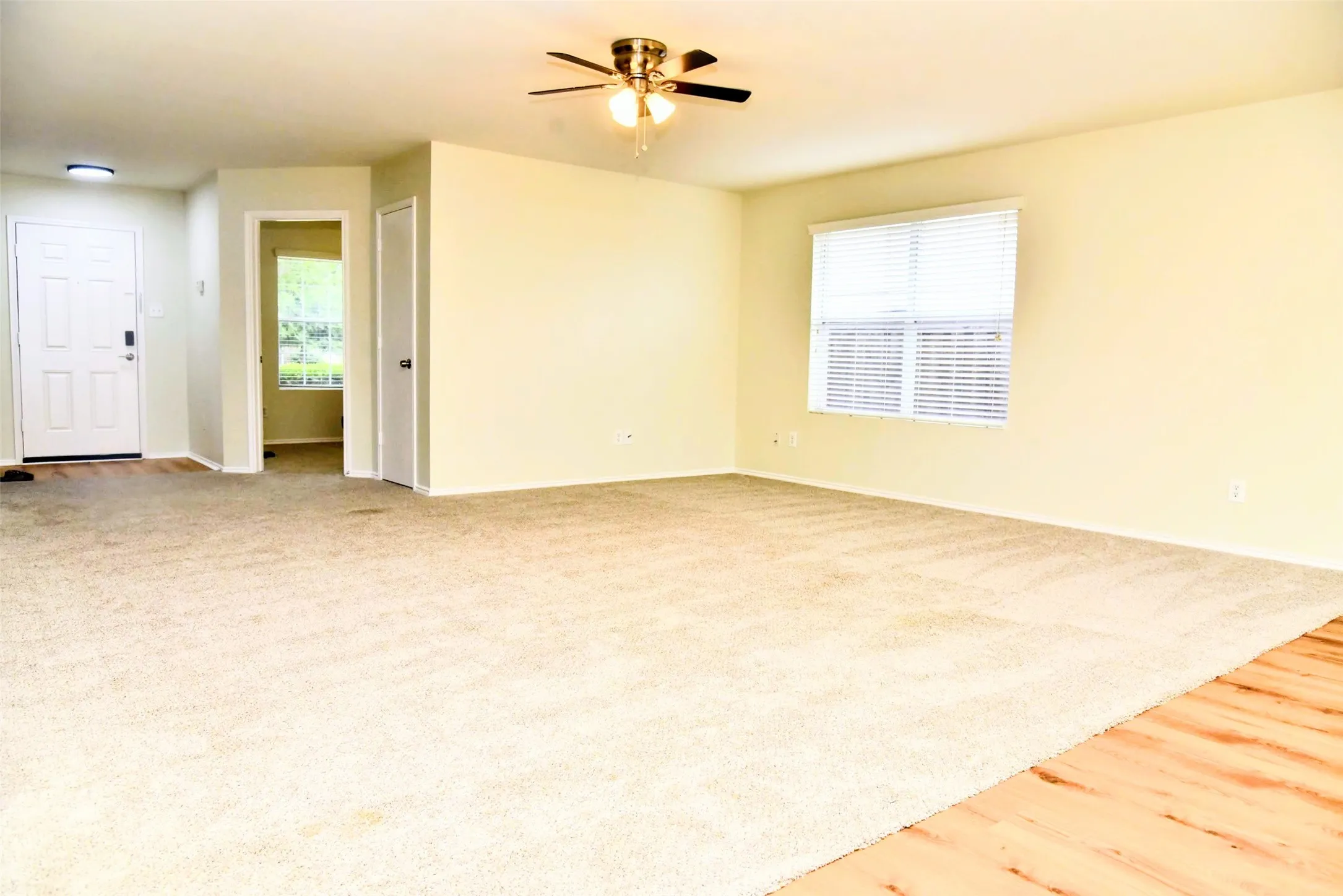 Single Family Residence For Sale in Tarrant County , 5760 Mountain Stream Trail, Fort Worth, Texas 76244, 3 Bedrooms, 2 Bathrooms, 2 Garage spaces, 1,640 Sqft, built in 2009, Price $299,999, mls#21282176, Real Estate Agent in Fort Worth, Homes For Sale in Tarrant county, Homes For Sale in Fort Worth, Realtor in Fort Worth Texas, Real Estate Brokerage Independent Realty Texas, Luminita Cordes Realtor