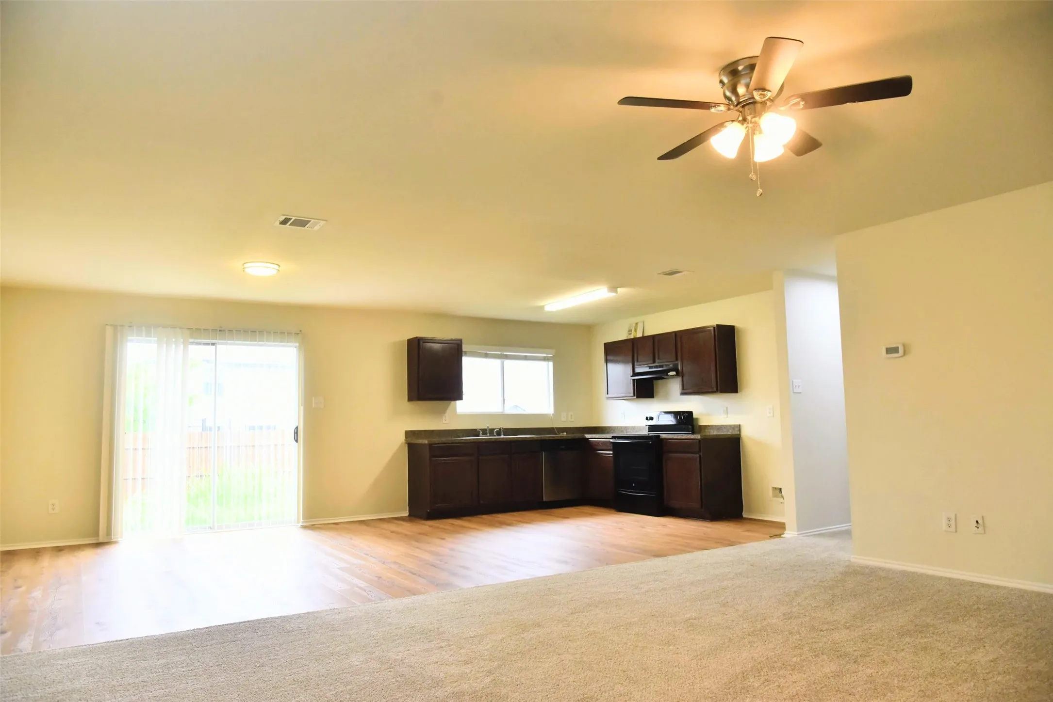 Single Family Residence For Sale in Tarrant County , 5760 Mountain Stream Trail, Fort Worth, Texas 76244, 3 Bedrooms, 2 Bathrooms, 2 Garage spaces, 1,640 Sqft, built in 2009, Price $299,999, mls#21282176, Real Estate Agent in Fort Worth, Homes For Sale in Tarrant county, Homes For Sale in Fort Worth, Realtor in Fort Worth Texas, Real Estate Brokerage Independent Realty Texas, Luminita Cordes Realtor