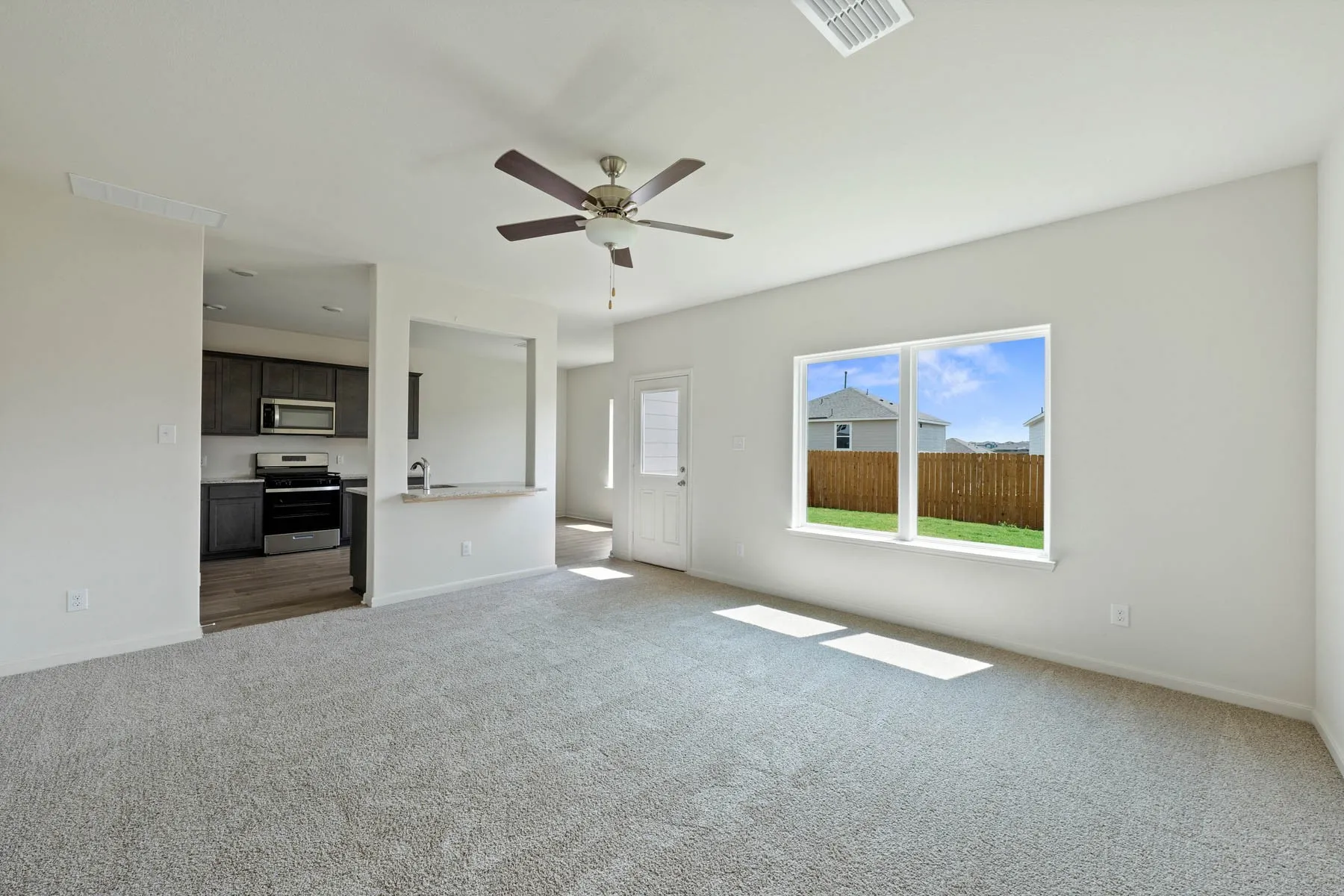 Single Family Residence For Rent in Denton County , 8413 Silverbow Drive, Ponder, Texas 76259, 3 Bedroom, 3 Bathroom, 2 Garage spaces, 1,562 Sqft, built in 2024, mls#21296098, Real Estate Agent in Ponder, Homes For Rent in Denton county, Homes For Rent in Ponder, Realtor in Ponder Texas, Real Estate Brokerage Independent Realty Texas, Luminita Cordes Realtor