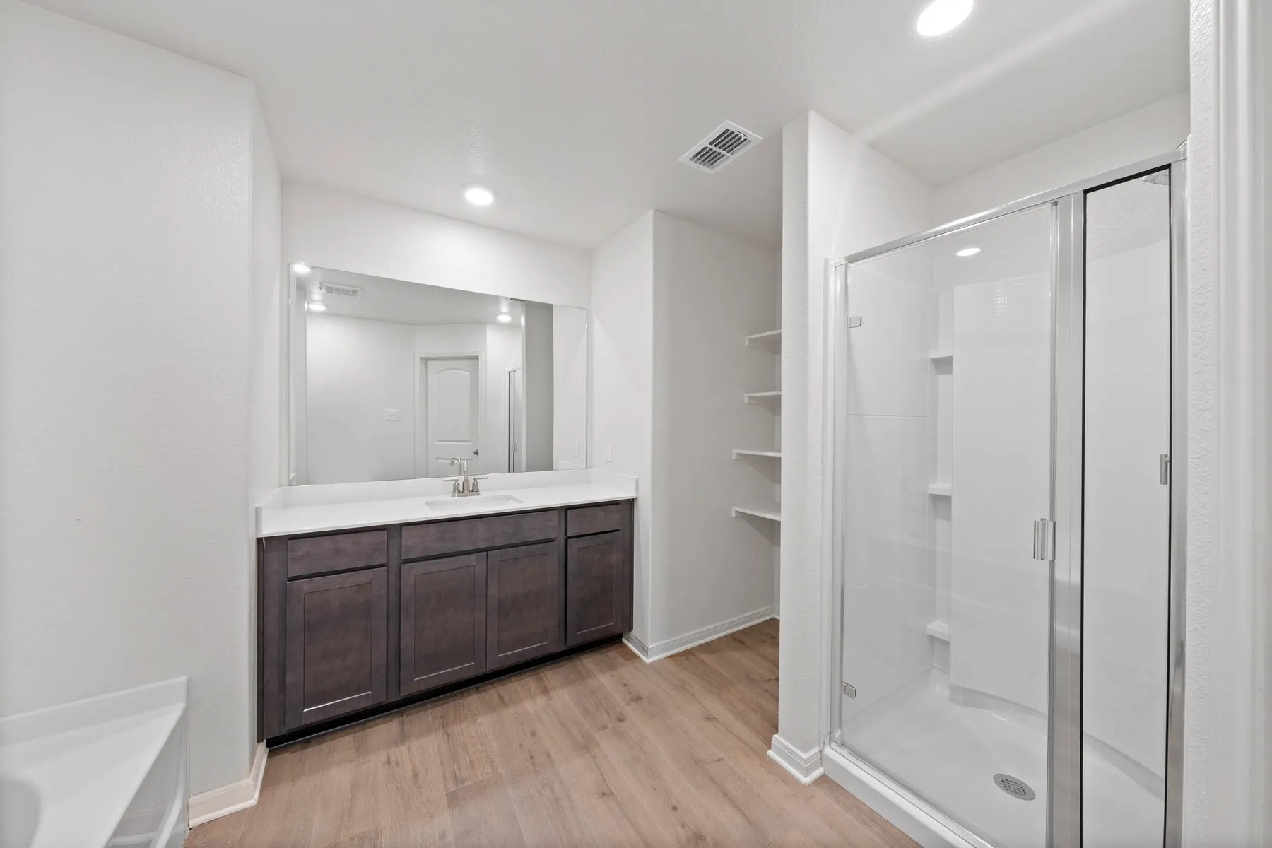 Single Family Residence For Rent in Denton County , 8413 Silverbow Drive, Ponder, Texas 76259, 3 Bedroom, 3 Bathroom, 2 Garage spaces, 1,562 Sqft, built in 2024, mls#21296098, Real Estate Agent in Ponder, Homes For Rent in Denton county, Homes For Rent in Ponder, Realtor in Ponder Texas, Real Estate Brokerage Independent Realty Texas, Luminita Cordes Realtor