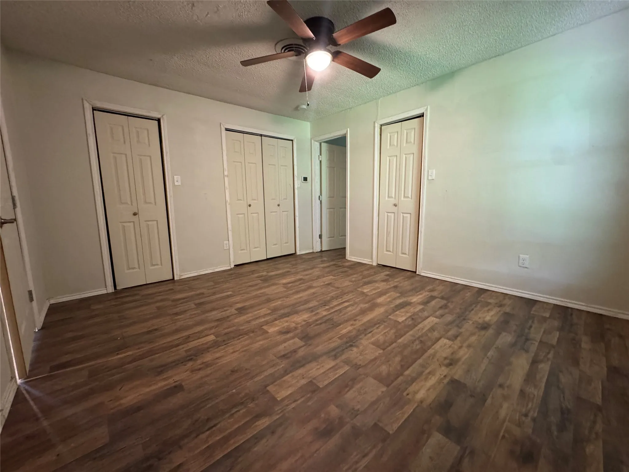 Single Family Residence For Sale in Hunt County , 1605 Jackson Street, Commerce, Texas 75428, 3 Bedroom, 2 Bathroom, Garage spaces, 1,600 Sqft, built in 1968, Price $124,000, mls#21296102, Real Estate Agent in Commerce, Homes For Sale in Hunt county, Homes For Sale in Commerce, Realtor in Commerce Texas, Real Estate Brokerage Independent Realty Texas, Luminita Cordes Realtor