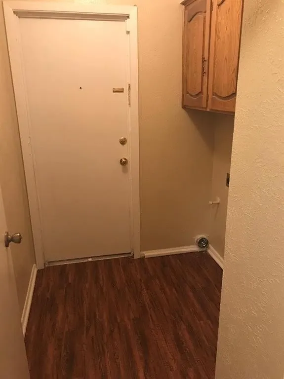 Single Family Residence For Rent in Dallas County , 721 Lindenwood Drive, Lancaster, Texas 75134, 3 Bedroom, 2 Bathroom, 2 Garage spaces, 1,606 Sqft, built in 1976, mls#21296129, Real Estate Agent in Lancaster, Homes For Rent in Dallas county, Homes For Rent in Lancaster, Realtor in Lancaster Texas, Real Estate Brokerage Independent Realty Texas, Luminita Cordes Realtor