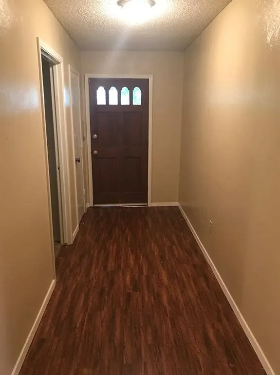 Single Family Residence For Rent in Dallas County , 721 Lindenwood Drive, Lancaster, Texas 75134, 3 Bedroom, 2 Bathroom, 2 Garage spaces, 1,606 Sqft, built in 1976, mls#21296129, Real Estate Agent in Lancaster, Homes For Rent in Dallas county, Homes For Rent in Lancaster, Realtor in Lancaster Texas, Real Estate Brokerage Independent Realty Texas, Luminita Cordes Realtor