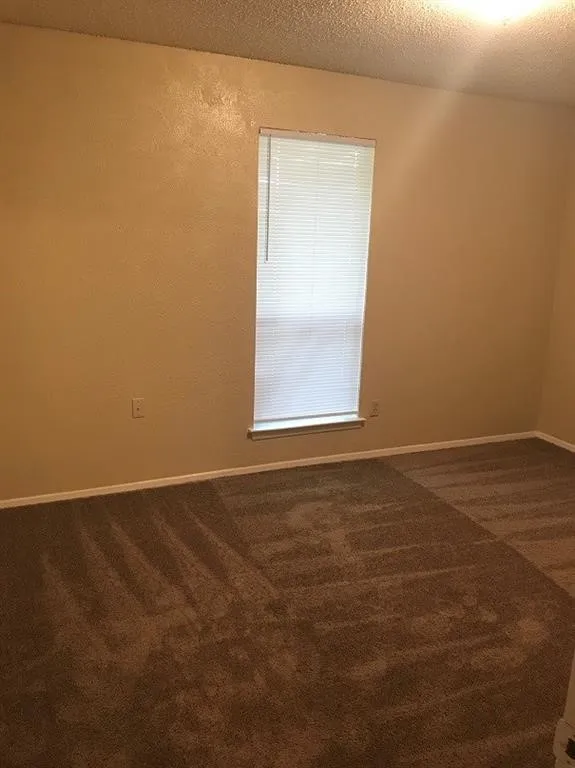 Single Family Residence For Rent in Dallas County , 721 Lindenwood Drive, Lancaster, Texas 75134, 3 Bedroom, 2 Bathroom, 2 Garage spaces, 1,606 Sqft, built in 1976, mls#21296129, Real Estate Agent in Lancaster, Homes For Rent in Dallas county, Homes For Rent in Lancaster, Realtor in Lancaster Texas, Real Estate Brokerage Independent Realty Texas, Luminita Cordes Realtor