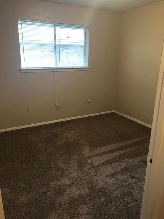 Single Family Residence For Rent in Dallas County , 721 Lindenwood Drive, Lancaster, Texas 75134, 3 Bedroom, 2 Bathroom, 2 Garage spaces, 1,606 Sqft, built in 1976, mls#21296129, Real Estate Agent in Lancaster, Homes For Rent in Dallas county, Homes For Rent in Lancaster, Realtor in Lancaster Texas, Real Estate Brokerage Independent Realty Texas, Luminita Cordes Realtor