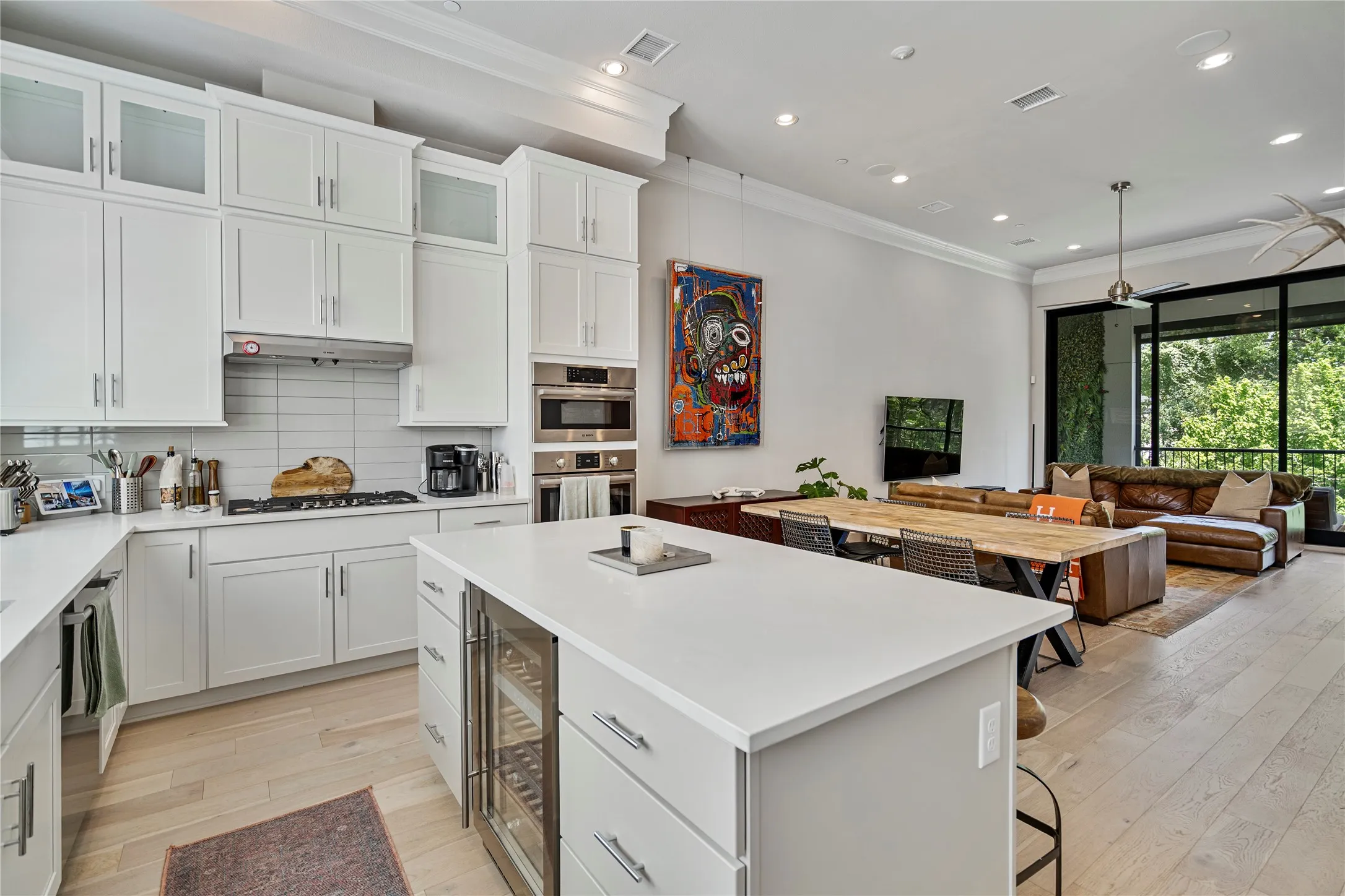 Townhouse For Rent in Dallas County , 2157 Wenge Lane, Dallas, Texas 75219, 3 Bedrooms, 4 Bathrooms, 2 Garage spaces, 2,059 Sqft, built in 2022, Price $4,500, mls#21294869, Real Estate Agent in Dallas, Homes For Rent in Dallas county, Homes For Rent in Dallas, Realtor in Dallas Texas, Real Estate Brokerage Independent Realty Texas, Luminita Cordes Realtor