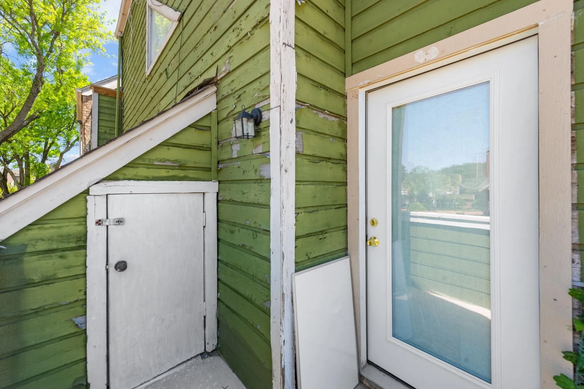 Condominium For Sale in Dallas County , 9815 Walnut Street 204, Dallas, Texas 75243, 2 Bedrooms, 2 Bathrooms, Garage spaces, 894 Sqft, built in 1981, Price $123,000, mls#21296162, Real Estate Agent in Dallas, Homes For Sale in Dallas county, Homes For Sale in Dallas, Realtor in Dallas Texas, Real Estate Brokerage Independent Realty Texas, Luminita Cordes Realtor