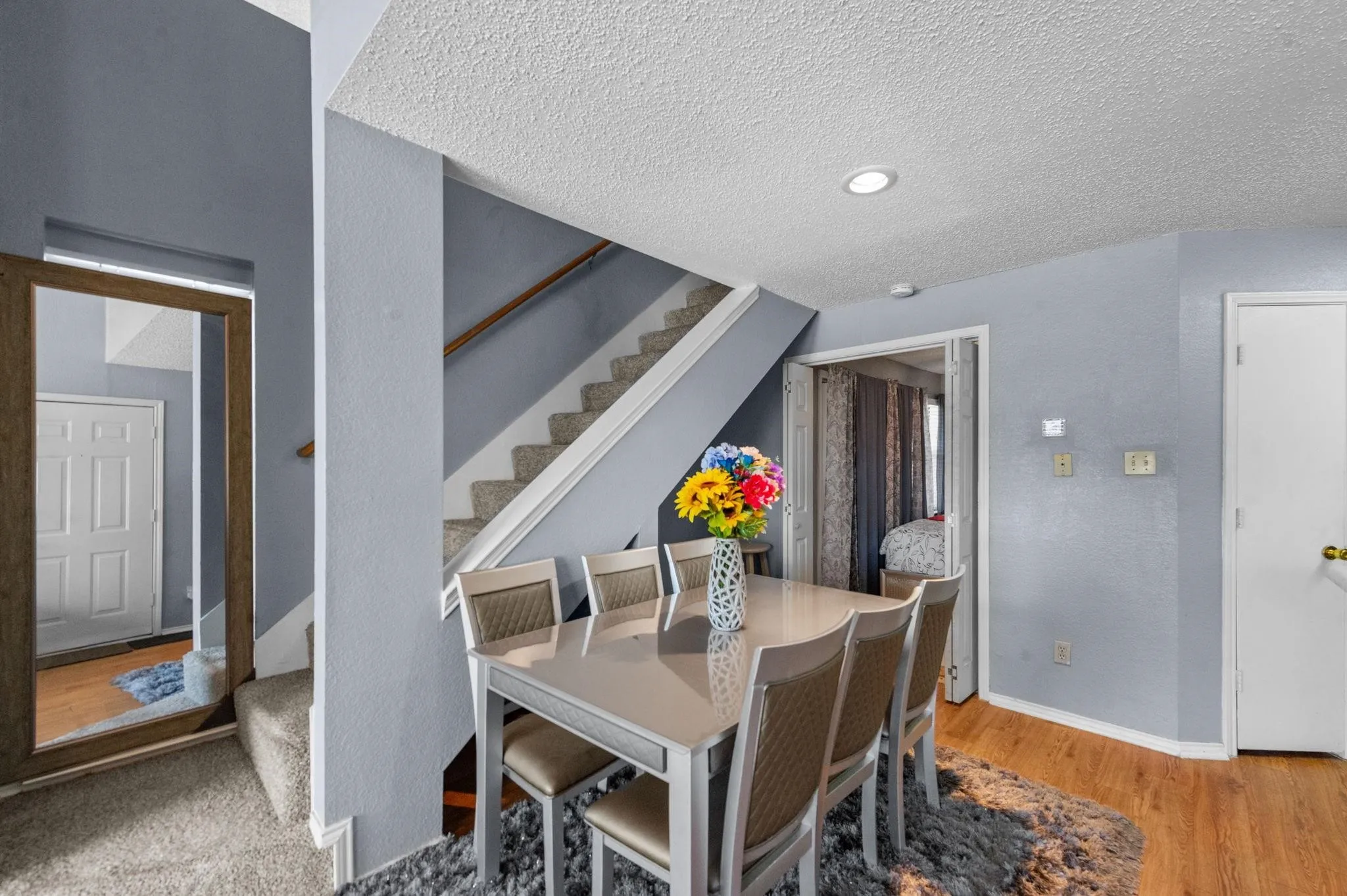 Condominium For Sale in Dallas County , 9815 Walnut Street 204, Dallas, Texas 75243, 2 Bedrooms, 2 Bathrooms, Garage spaces, 894 Sqft, built in 1981, Price $123,000, mls#21296162, Real Estate Agent in Dallas, Homes For Sale in Dallas county, Homes For Sale in Dallas, Realtor in Dallas Texas, Real Estate Brokerage Independent Realty Texas, Luminita Cordes Realtor