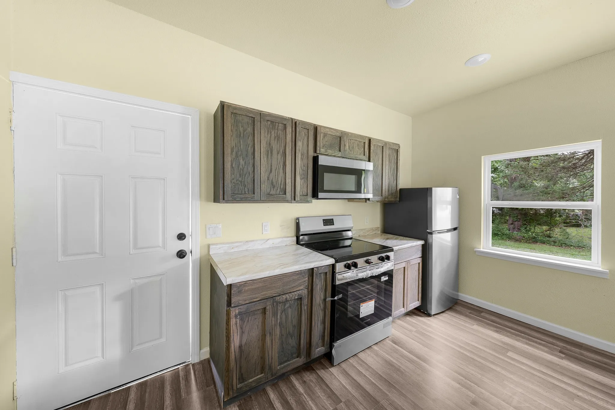 Single Family Residence For Sale in Bowie County , 2013 West 10th Street, Texarkana, Texas 75501, 2 Bedroom, 1 Bathroom, Garage spaces, 900 Sqft, built in 2026, mls#21296169, Real Estate Agent in Texarkana, Homes For Sale in Bowie county, Homes For Sale in Texarkana, Realtor in Texarkana Texas, Real Estate Brokerage Independent Realty Texas, Luminita Cordes Realtor