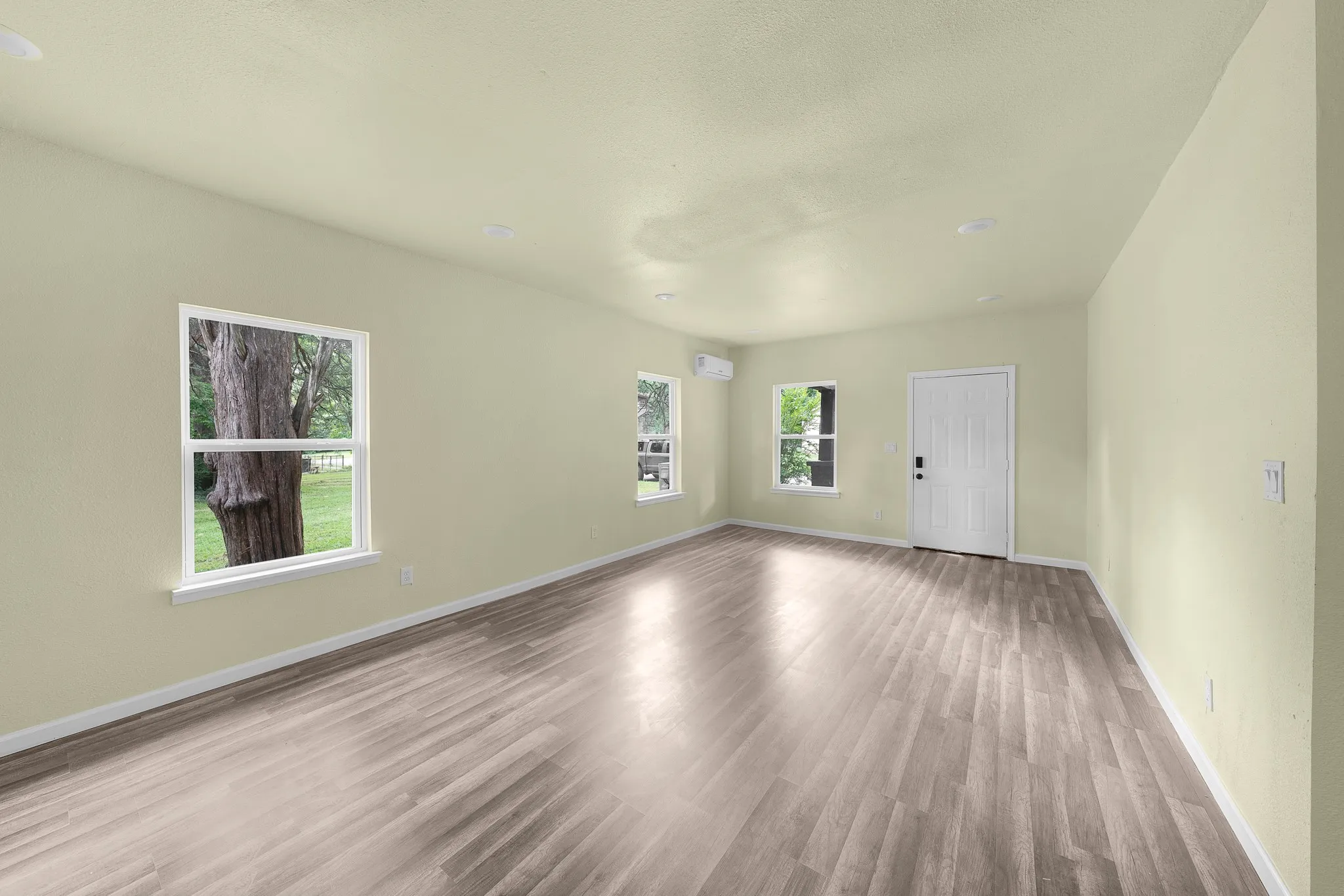 Single Family Residence For Sale in Bowie County , 2013 West 10th Street, Texarkana, Texas 75501, 2 Bedroom, 1 Bathroom, Garage spaces, 900 Sqft, built in 2026, mls#21296169, Real Estate Agent in Texarkana, Homes For Sale in Bowie county, Homes For Sale in Texarkana, Realtor in Texarkana Texas, Real Estate Brokerage Independent Realty Texas, Luminita Cordes Realtor