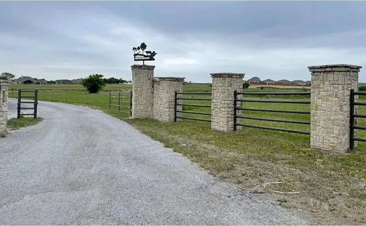Unimproved Land For Sale in Wise County , TBD Savanna Drive, Rhome, Texas 76078, 0, 0, Garage spaces, 0 Sqft, built in 0, Price $225,000, mls#21296176, Real Estate Agent in Rhome, Homes For Sale in Wise county, Homes For Sale in Rhome, Realtor in Rhome Texas, Real Estate Brokerage Independent Realty Texas, Luminita Cordes Realtor