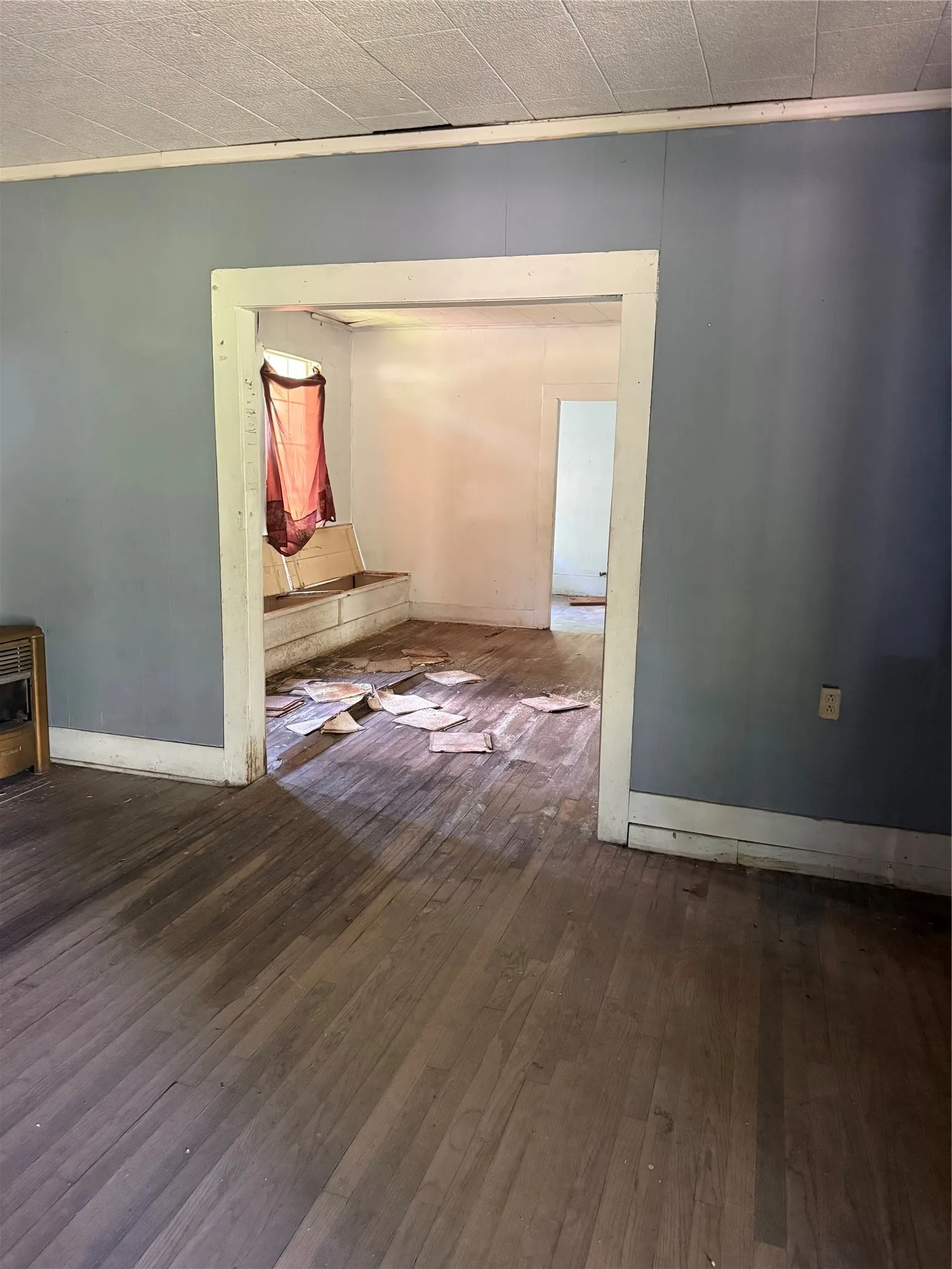 Single Family Residence For Sale in Limestone County , 405 S Canton Street, Mexia, Texas 76667, 3 Bedroom, 1 Bathroom, 1 Garage spaces, 1,296 Sqft, built in 1964, mls#21296177, Real Estate Agent in Mexia, Homes For Sale in Limestone county, Homes For Sale in Mexia, Realtor in Mexia Texas, Real Estate Brokerage Independent Realty Texas, Luminita Cordes Realtor