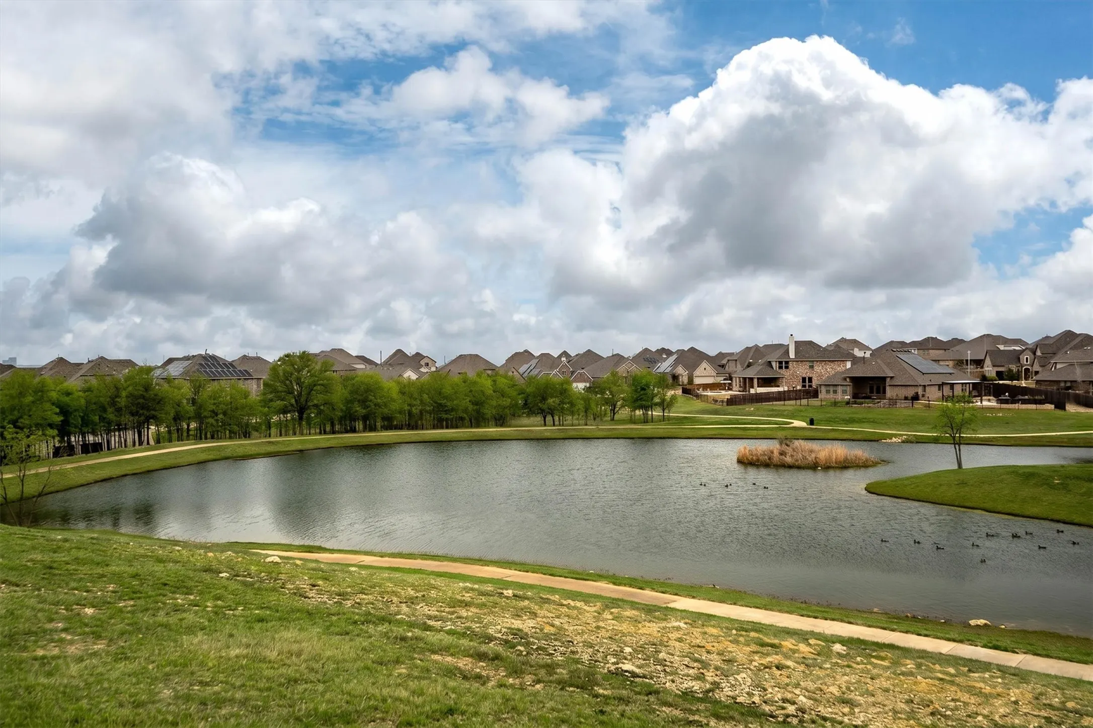 Single Family Residence For Sale in Denton County , 14613 Martin Creek Cove, Fort Worth, Texas 76262, 4 Bedroom, 3 Bathroom, 2 Garage spaces, 2,449 Sqft, built in 2019, mls#21286990, Real Estate Agent in Fort Worth, Homes For Sale in Denton county, Homes For Sale in Fort Worth, Realtor in Fort Worth Texas, Real Estate Brokerage Independent Realty Texas, Luminita Cordes Realtor