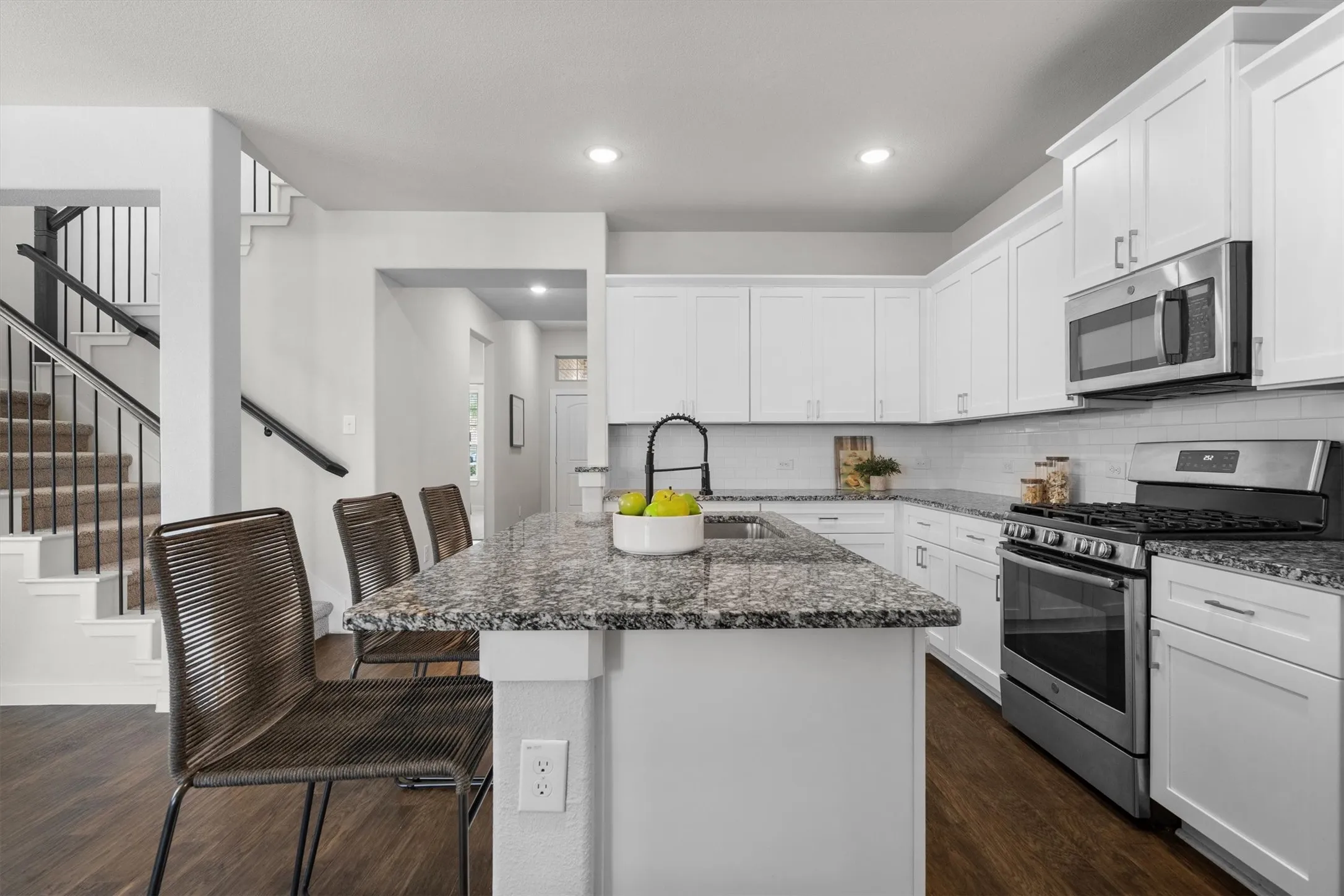 Single Family Residence For Sale in Denton County , 14613 Martin Creek Cove, Fort Worth, Texas 76262, 4 Bedroom, 3 Bathroom, 2 Garage spaces, 2,449 Sqft, built in 2019, mls#21286990, Real Estate Agent in Fort Worth, Homes For Sale in Denton county, Homes For Sale in Fort Worth, Realtor in Fort Worth Texas, Real Estate Brokerage Independent Realty Texas, Luminita Cordes Realtor