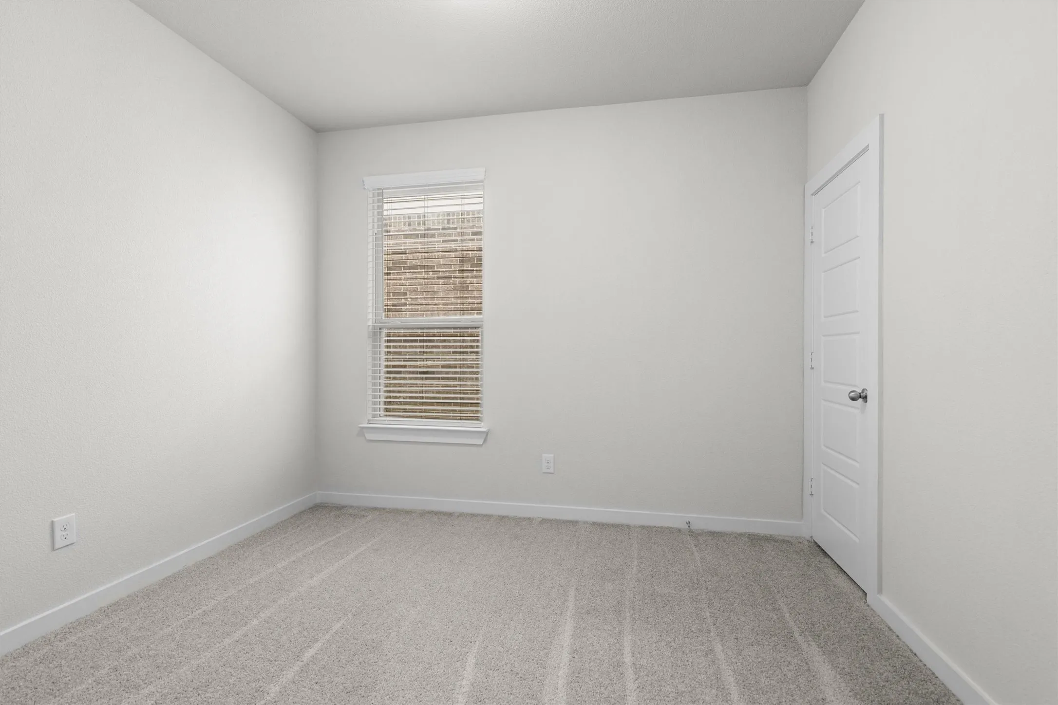Single Family Residence For Sale in Denton County , 14613 Martin Creek Cove, Fort Worth, Texas 76262, 4 Bedroom, 3 Bathroom, 2 Garage spaces, 2,449 Sqft, built in 2019, mls#21286990, Real Estate Agent in Fort Worth, Homes For Sale in Denton county, Homes For Sale in Fort Worth, Realtor in Fort Worth Texas, Real Estate Brokerage Independent Realty Texas, Luminita Cordes Realtor