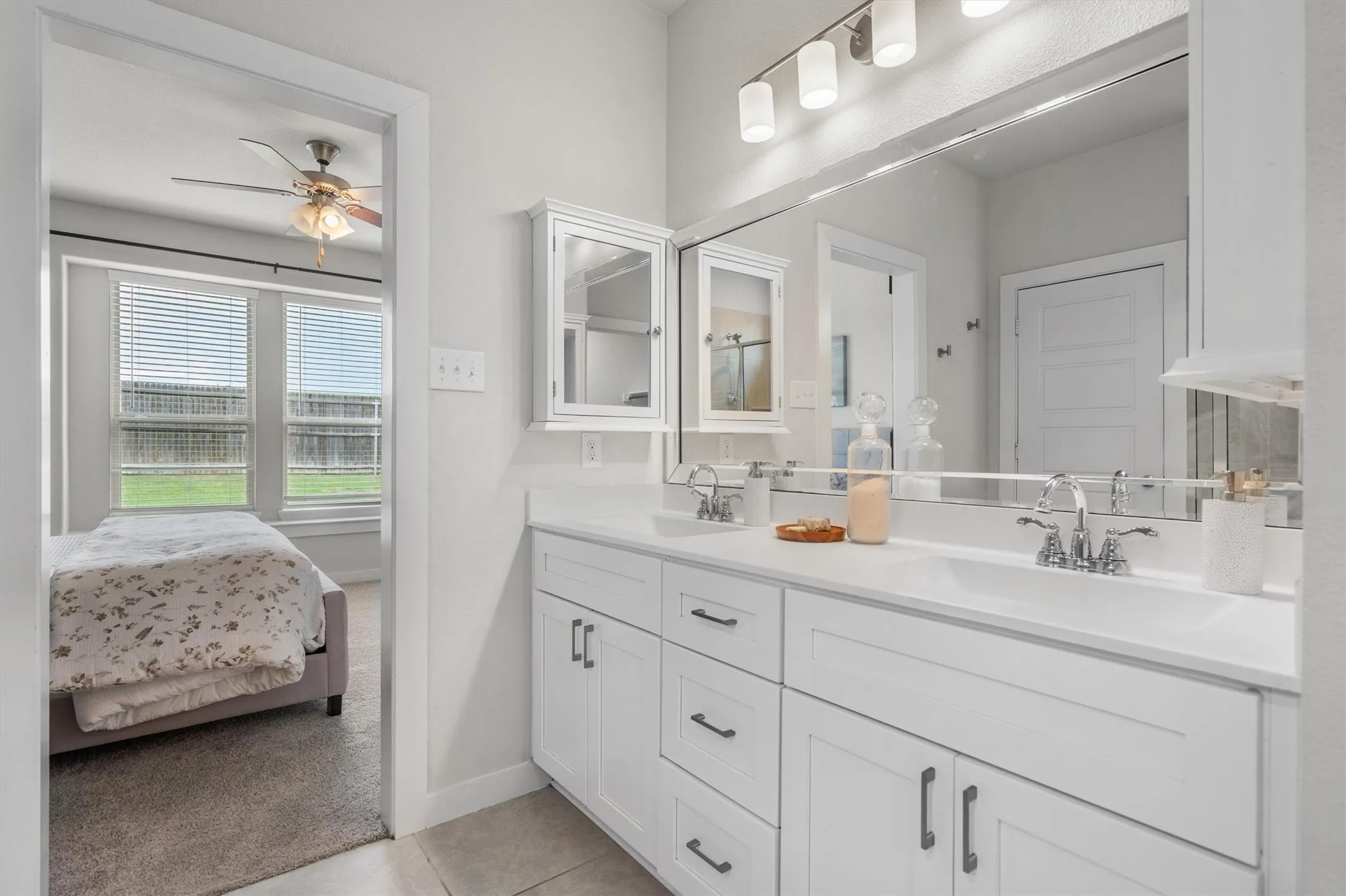 Single Family Residence For Sale in Denton County , 14613 Martin Creek Cove, Fort Worth, Texas 76262, 4 Bedroom, 3 Bathroom, 2 Garage spaces, 2,449 Sqft, built in 2019, mls#21286990, Real Estate Agent in Fort Worth, Homes For Sale in Denton county, Homes For Sale in Fort Worth, Realtor in Fort Worth Texas, Real Estate Brokerage Independent Realty Texas, Luminita Cordes Realtor