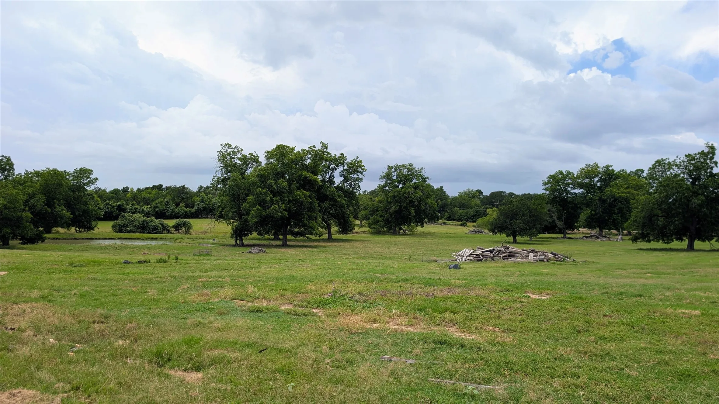Farm For Sale in Milam County , 458 Fm 1600, Cameron, Texas 76520, 3 Bedroom, 2 Bathroom, Garage spaces, 1,860 Sqft, built in 2015, Price $775,000, mls#21296164, Real Estate Agent in Cameron, Homes For Sale in Milam county, Homes For Sale in Cameron, Realtor in Cameron Texas, Real Estate Brokerage Independent Realty Texas, Luminita Cordes Realtor