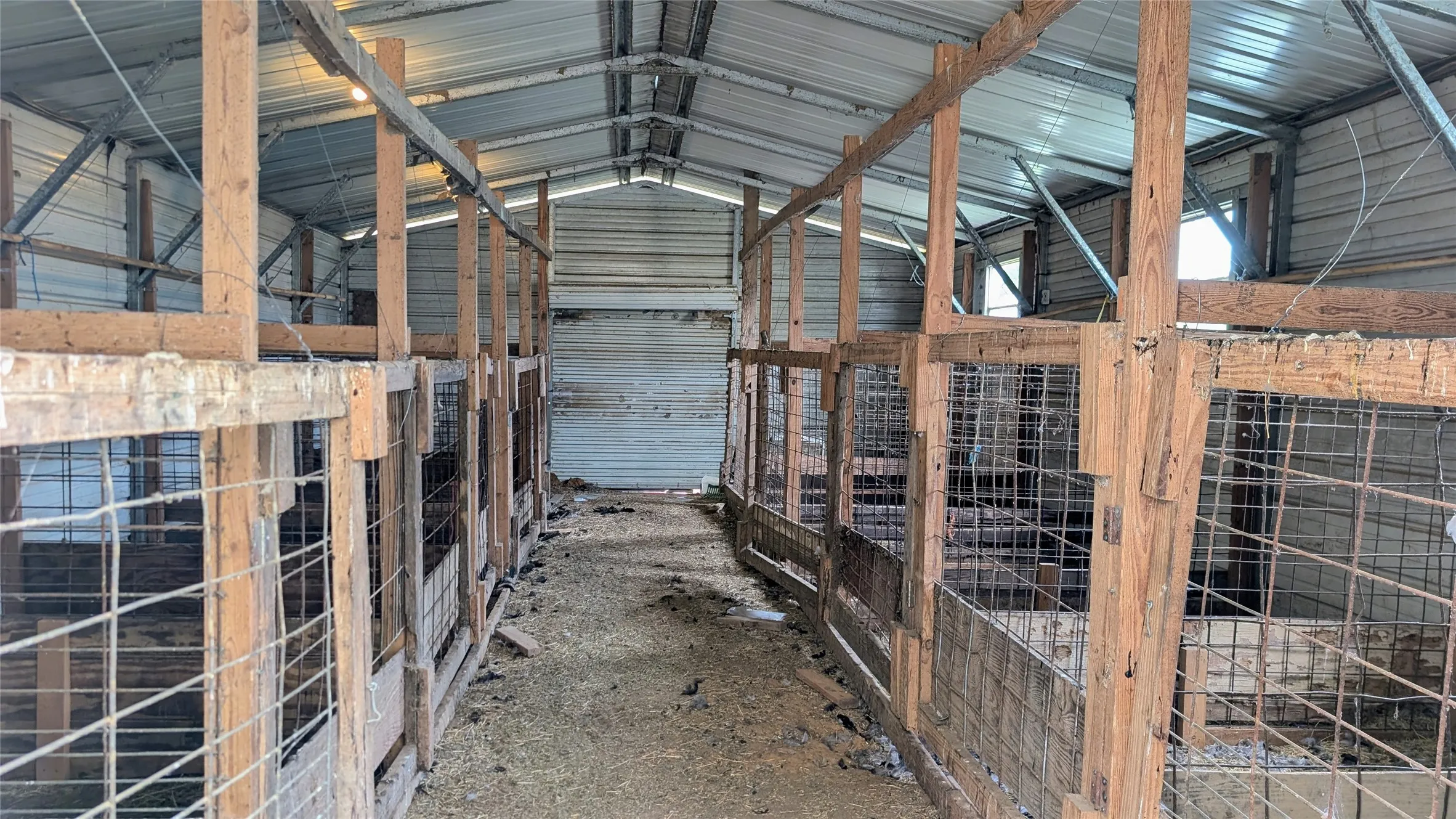 Farm For Sale in Milam County , 458 Fm 1600, Cameron, Texas 76520, 3 Bedroom, 2 Bathroom, Garage spaces, 1,860 Sqft, built in 2015, Price $775,000, mls#21296164, Real Estate Agent in Cameron, Homes For Sale in Milam county, Homes For Sale in Cameron, Realtor in Cameron Texas, Real Estate Brokerage Independent Realty Texas, Luminita Cordes Realtor