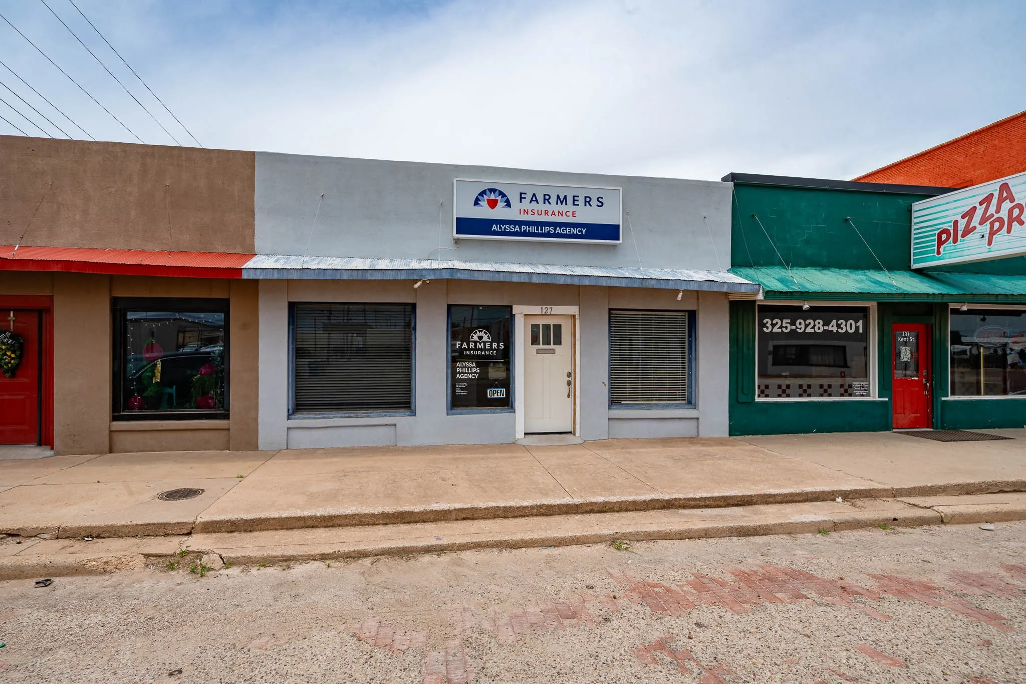 Office For Sale in Taylor County , 127 Kent, Merkel, Texas 79536, 0, 0, Garage spaces, 0 Sqft, built in 1920, Price $75,000, mls#21296198, Real Estate Agent in Merkel, Homes For Sale in Taylor county, Homes For Sale in Merkel, Realtor in Merkel Texas, Real Estate Brokerage Independent Realty Texas, Luminita Cordes Realtor