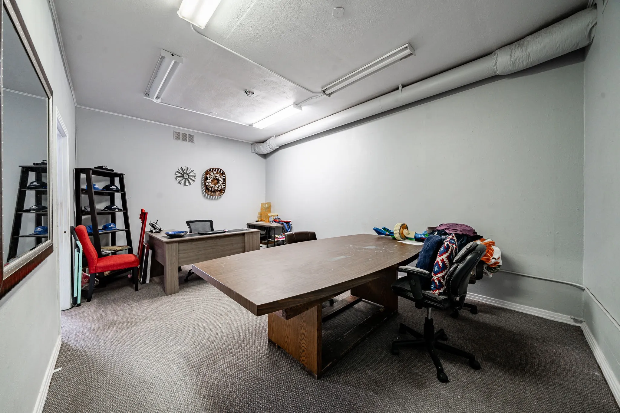 Close door office / meeting space