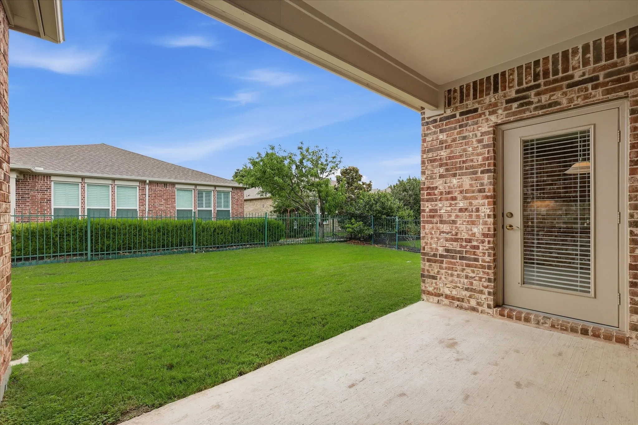 Single Family Residence For Sale in Denton County , 7358 Trull Brook Lane, Frisco, Texas 75036, 3 Bedroom, 2 Bathroom, 2 Garage spaces, 1,972 Sqft, built in 2012, mls#21288256, Real Estate Agent in Frisco, Homes For Sale in Denton county, Homes For Sale in Frisco, Realtor in Frisco Texas, Real Estate Brokerage Independent Realty Texas, Luminita Cordes Realtor