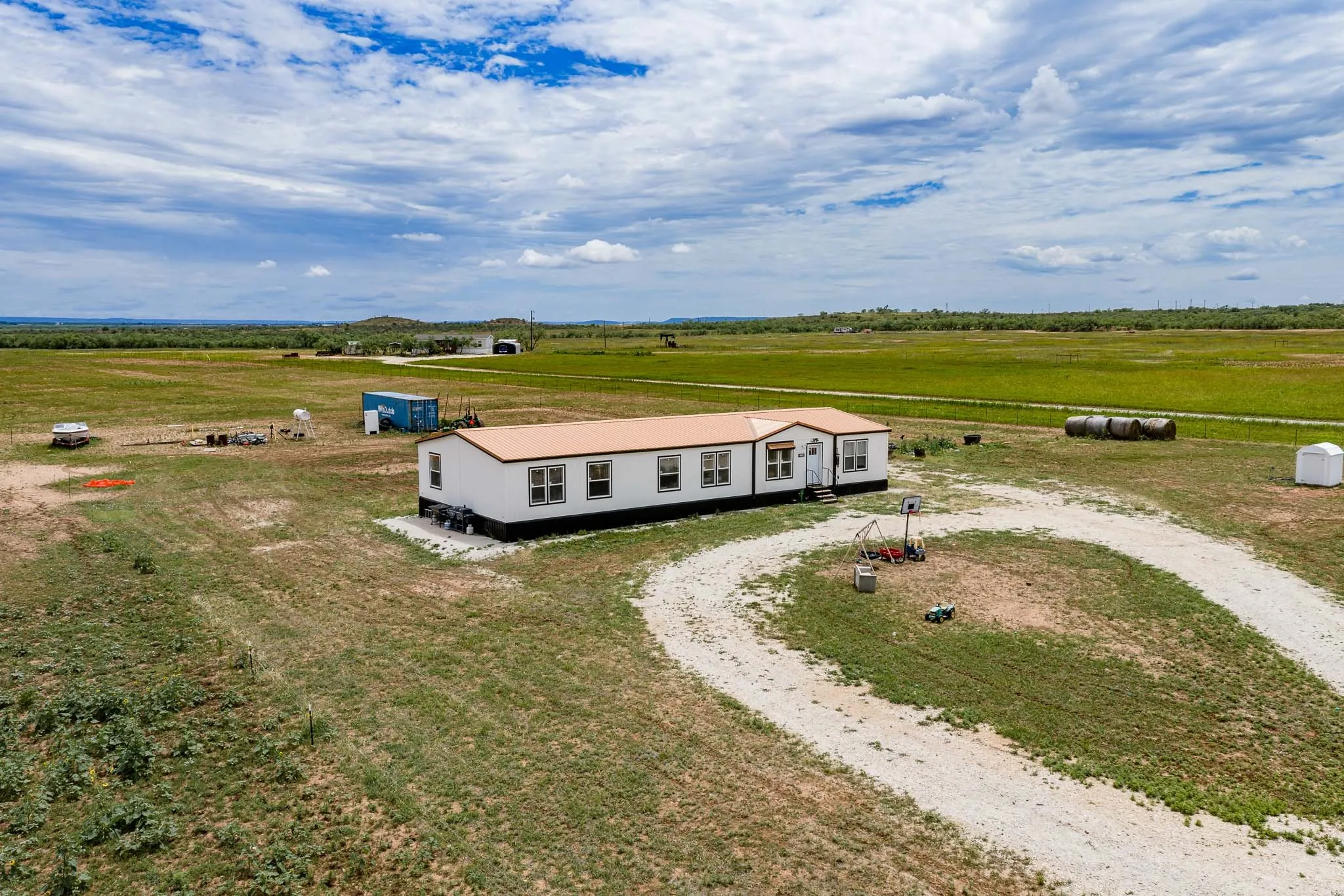 Mobile Home For Sale in Jones County , 9825 County Road 452, Merkel, Texas 79536, 4 Bedroom, 2 Bathroom, Garage spaces, 2,280 Sqft, built in 2025, mls#21296217, Real Estate Agent in Merkel, Homes For Sale in Jones county, Homes For Sale in Merkel, Realtor in Merkel Texas, Real Estate Brokerage Independent Realty Texas, Luminita Cordes Realtor