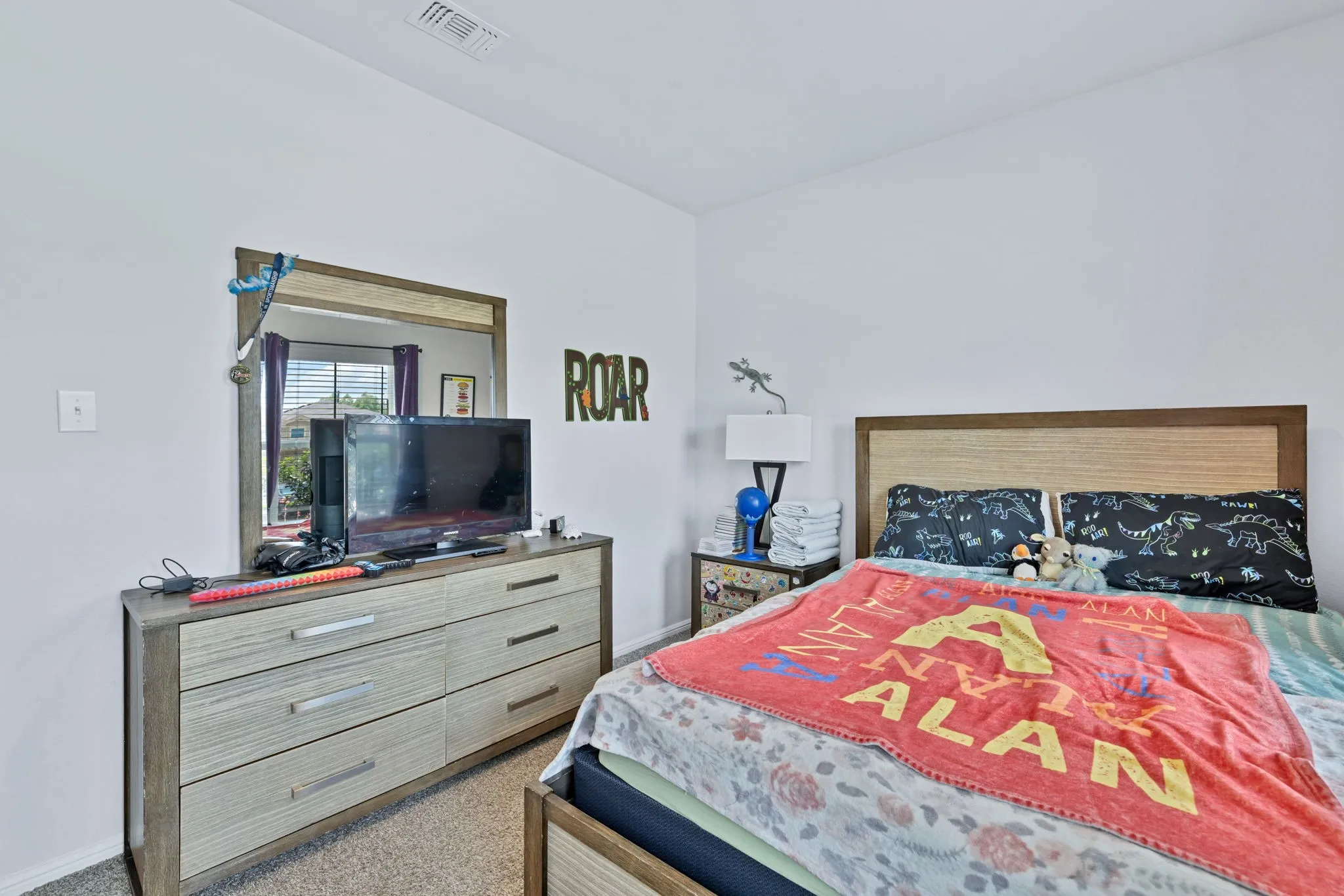 Single Family Residence For Sale in Tarrant County , 8413 Wildwest Drive, Fort Worth, Texas 76131, 4 Bedroom, 2 Bathroom, 2 Garage spaces, 1,825 Sqft, built in 2022, mls#21296227, Real Estate Agent in Fort Worth, Homes For Sale in Tarrant county, Homes For Sale in Fort Worth, Realtor in Fort Worth Texas, Real Estate Brokerage Independent Realty Texas, Luminita Cordes Realtor