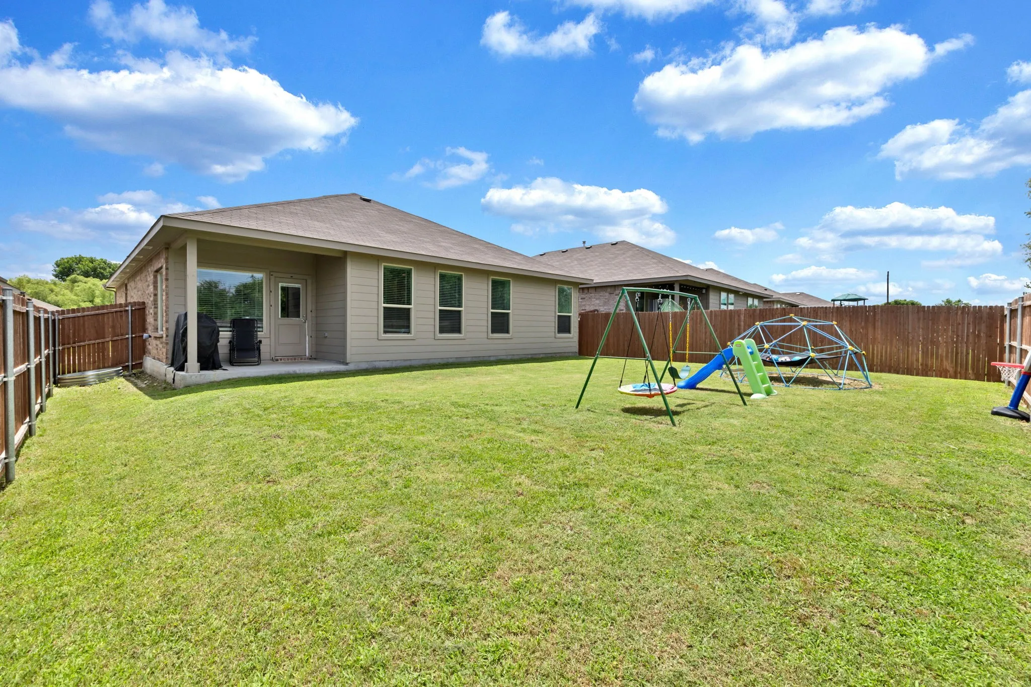Single Family Residence For Sale in Tarrant County , 8413 Wildwest Drive, Fort Worth, Texas 76131, 4 Bedroom, 2 Bathroom, 2 Garage spaces, 1,825 Sqft, built in 2022, mls#21296227, Real Estate Agent in Fort Worth, Homes For Sale in Tarrant county, Homes For Sale in Fort Worth, Realtor in Fort Worth Texas, Real Estate Brokerage Independent Realty Texas, Luminita Cordes Realtor