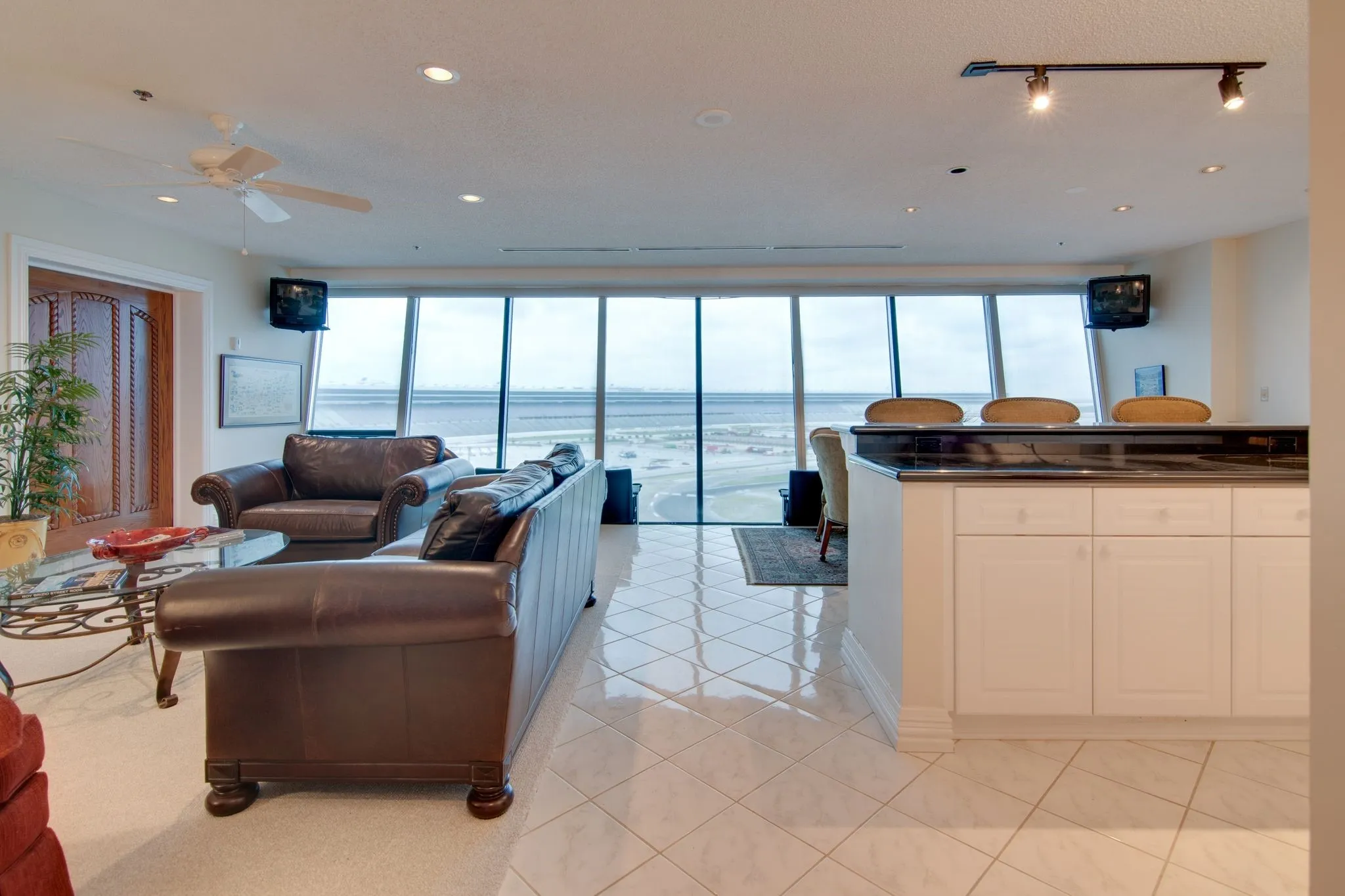 Condominium For Sale in Denton County , 3575 Lone Star Circle 605, Fort Worth, Texas 76177, 2 Bedroom, 2 Bathroom, 2 Garage spaces, 1,550 Sqft, built in 1997, mls#21280579, Real Estate Agent in Fort Worth, Homes For Sale in Denton county, Homes For Sale in Fort Worth, Realtor in Fort Worth Texas, Real Estate Brokerage Independent Realty Texas, Luminita Cordes Realtor