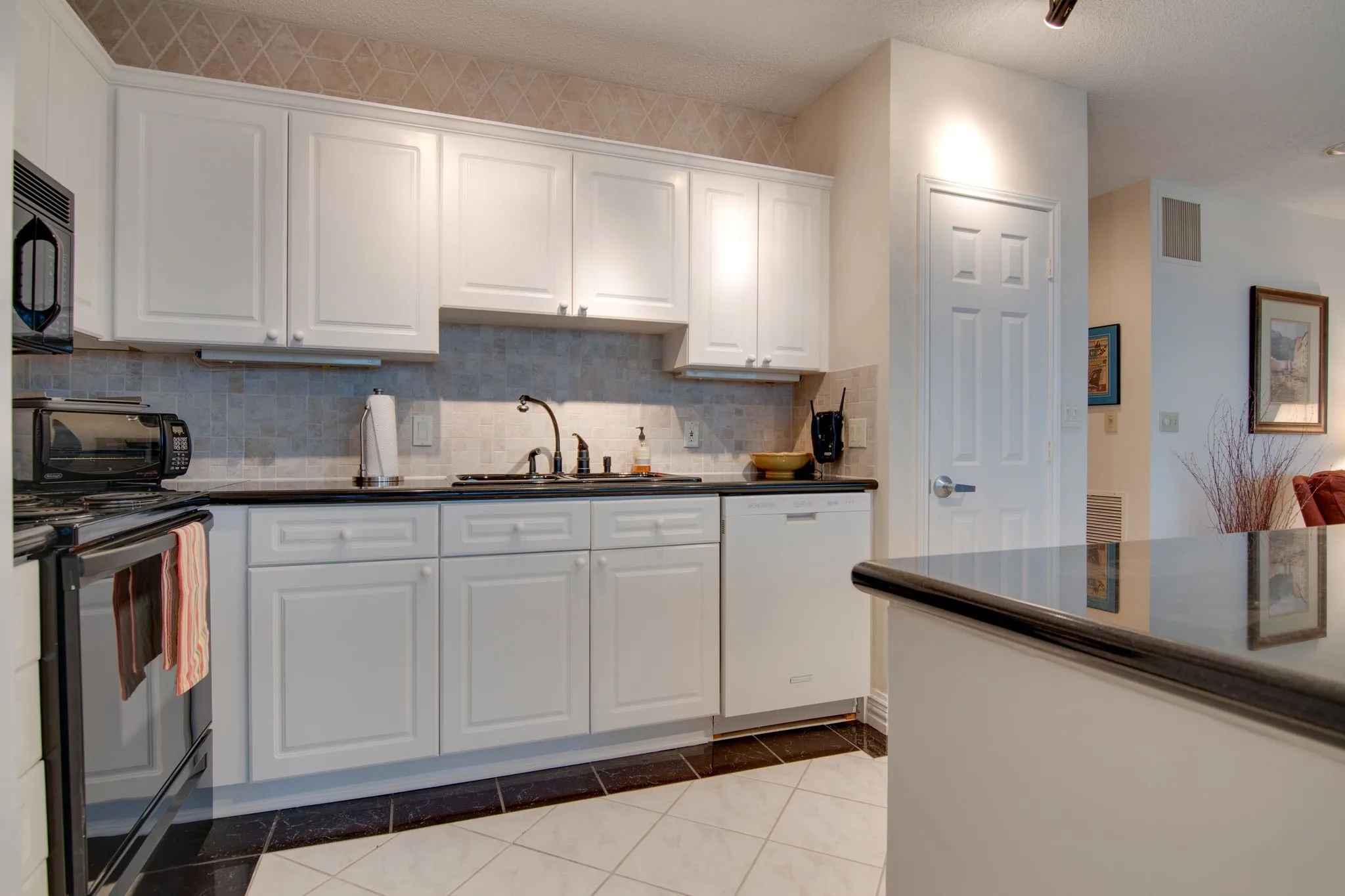 Condominium For Sale in Denton County , 3575 Lone Star Circle 605, Fort Worth, Texas 76177, 2 Bedroom, 2 Bathroom, 2 Garage spaces, 1,550 Sqft, built in 1997, mls#21280579, Real Estate Agent in Fort Worth, Homes For Sale in Denton county, Homes For Sale in Fort Worth, Realtor in Fort Worth Texas, Real Estate Brokerage Independent Realty Texas, Luminita Cordes Realtor