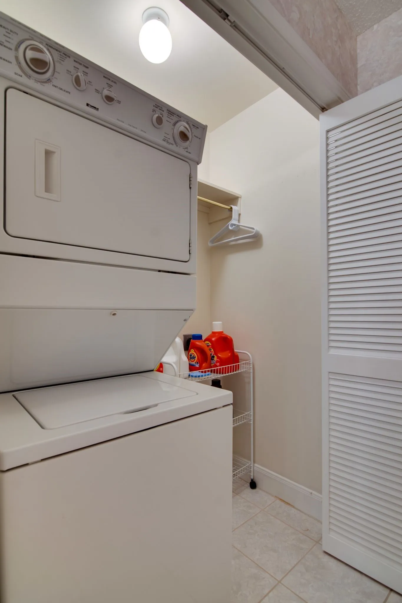 Condominium For Sale in Denton County , 3575 Lone Star Circle 605, Fort Worth, Texas 76177, 2 Bedroom, 2 Bathroom, 2 Garage spaces, 1,550 Sqft, built in 1997, mls#21280579, Real Estate Agent in Fort Worth, Homes For Sale in Denton county, Homes For Sale in Fort Worth, Realtor in Fort Worth Texas, Real Estate Brokerage Independent Realty Texas, Luminita Cordes Realtor