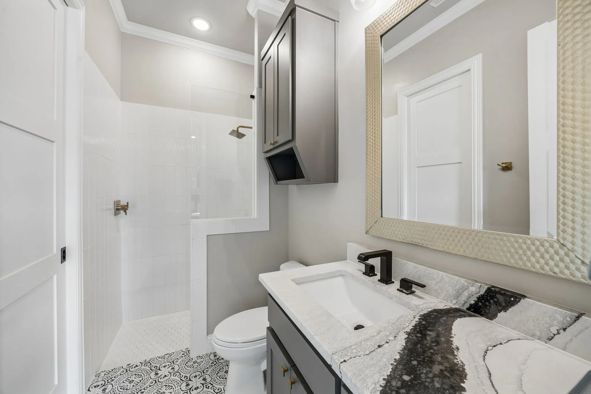 Single Family Residence For Sale in Rockwall County , 600 Chatham Hill, Heath, Texas 75032, 4 Bedroom, 5 Bathroom, 4 Garage spaces, 5,537 Sqft, built in 2019, mls#21295620, Real Estate Agent in Heath, Homes For Sale in Rockwall county, Homes For Sale in Heath, Realtor in Heath Texas, Real Estate Brokerage Independent Realty Texas, Luminita Cordes Realtor
