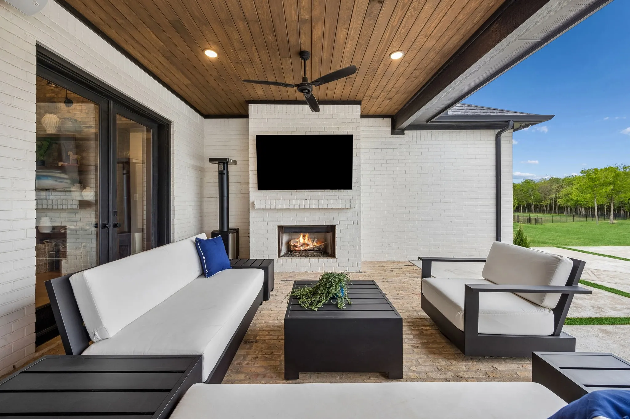 Single Family Residence For Sale in Rockwall County , 600 Chatham Hill, Heath, Texas 75032, 4 Bedroom, 5 Bathroom, 4 Garage spaces, 5,537 Sqft, built in 2019, mls#21295620, Real Estate Agent in Heath, Homes For Sale in Rockwall county, Homes For Sale in Heath, Realtor in Heath Texas, Real Estate Brokerage Independent Realty Texas, Luminita Cordes Realtor