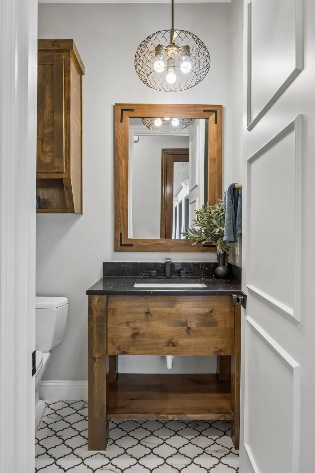 Single Family Residence For Sale in Rockwall County , 600 Chatham Hill, Heath, Texas 75032, 4 Bedroom, 5 Bathroom, 4 Garage spaces, 5,537 Sqft, built in 2019, mls#21295620, Real Estate Agent in Heath, Homes For Sale in Rockwall county, Homes For Sale in Heath, Realtor in Heath Texas, Real Estate Brokerage Independent Realty Texas, Luminita Cordes Realtor