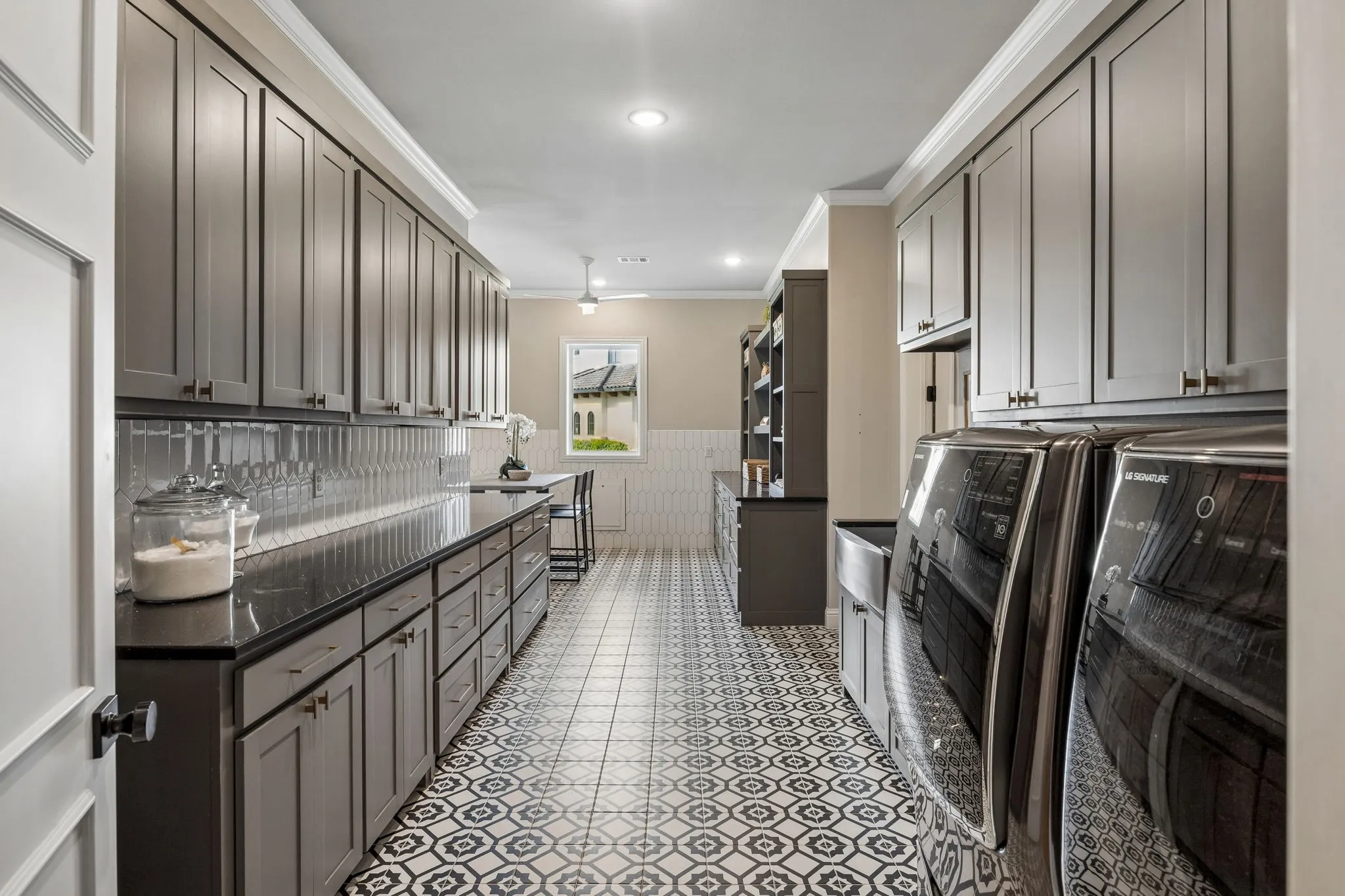 Single Family Residence For Sale in Rockwall County , 600 Chatham Hill, Heath, Texas 75032, 4 Bedroom, 5 Bathroom, 4 Garage spaces, 5,537 Sqft, built in 2019, mls#21295620, Real Estate Agent in Heath, Homes For Sale in Rockwall county, Homes For Sale in Heath, Realtor in Heath Texas, Real Estate Brokerage Independent Realty Texas, Luminita Cordes Realtor