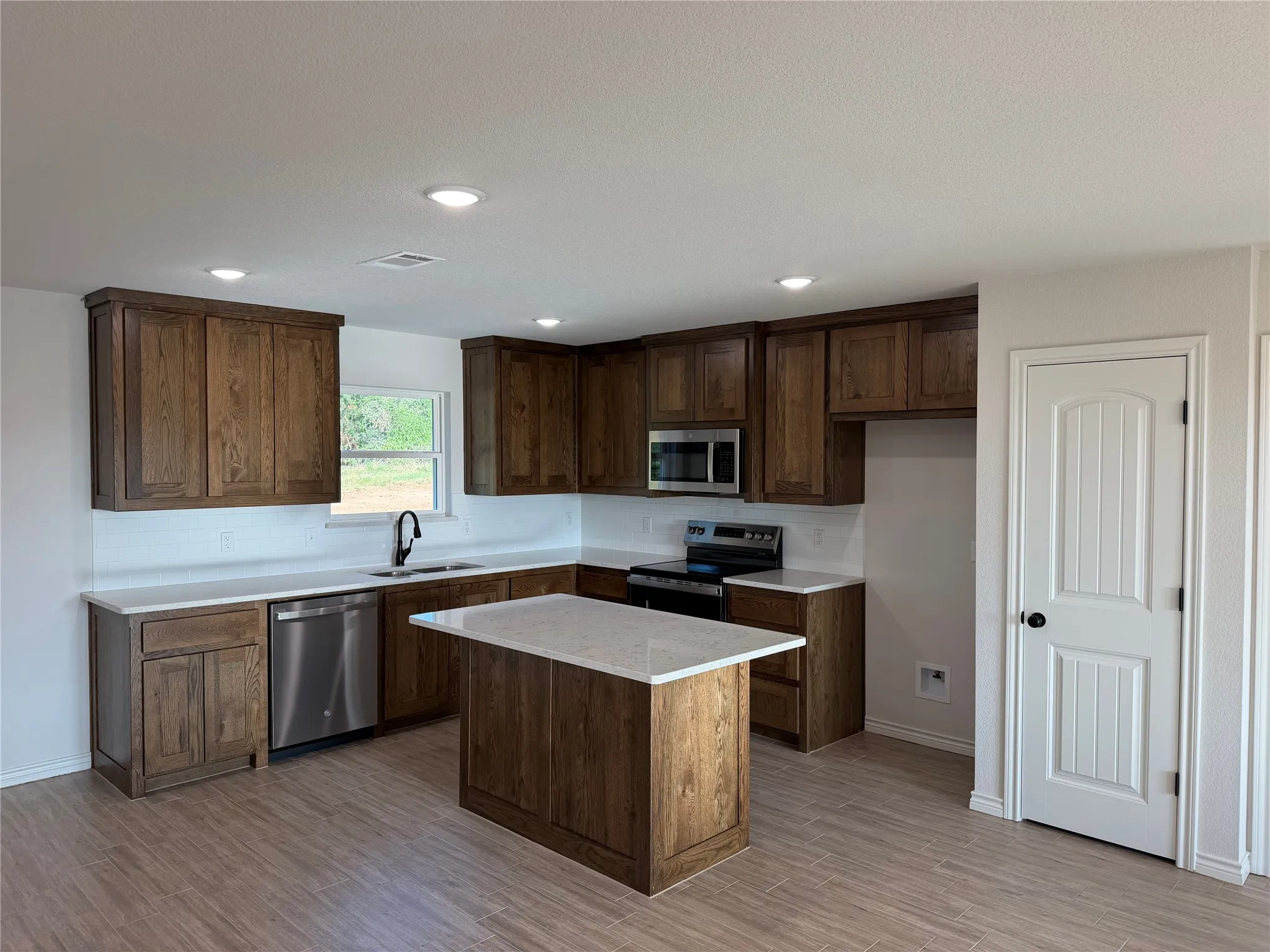 Single Family Residence For Sale in Parker County , 180 Altom Road, Springtown, Texas 76082, 4 Bedroom, 2 Bathroom, 2 Garage spaces, 1,740 Sqft, built in 2026, mls#21296254, Real Estate Agent in Springtown, Homes For Sale in Parker county, Homes For Sale in Springtown, Realtor in Springtown Texas, Real Estate Brokerage Independent Realty Texas, Luminita Cordes Realtor
