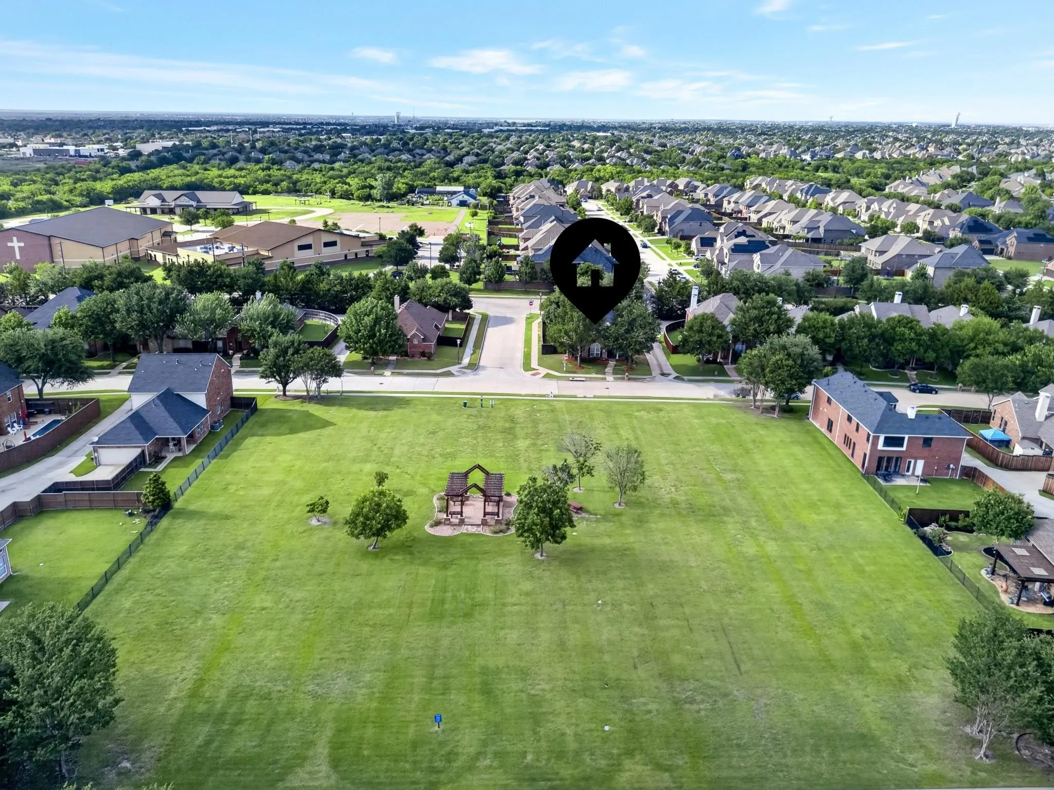 Single Family Residence For Sale in Denton County , 950 Gold Camp Road, Frisco, Texas 75033, 3 Bedroom, 2 Bathroom, 2 Garage spaces, 1,904 Sqft, built in 2003, mls#21288959, Real Estate Agent in Frisco, Homes For Sale in Denton county, Homes For Sale in Frisco, Realtor in Frisco Texas, Real Estate Brokerage Independent Realty Texas, Luminita Cordes Realtor