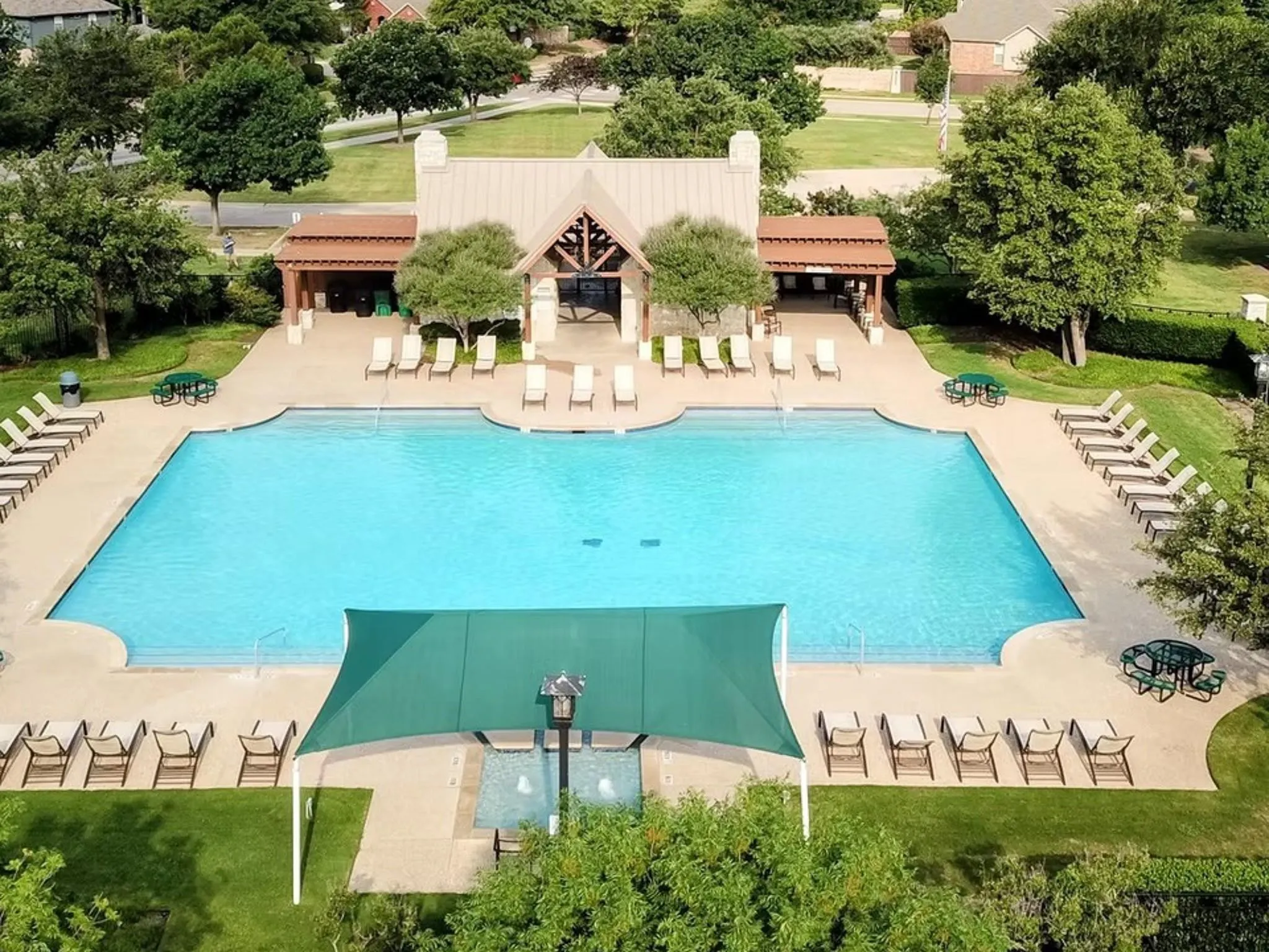 Single Family Residence For Sale in Denton County , 950 Gold Camp Road, Frisco, Texas 75033, 3 Bedroom, 2 Bathroom, 2 Garage spaces, 1,904 Sqft, built in 2003, mls#21288959, Real Estate Agent in Frisco, Homes For Sale in Denton county, Homes For Sale in Frisco, Realtor in Frisco Texas, Real Estate Brokerage Independent Realty Texas, Luminita Cordes Realtor