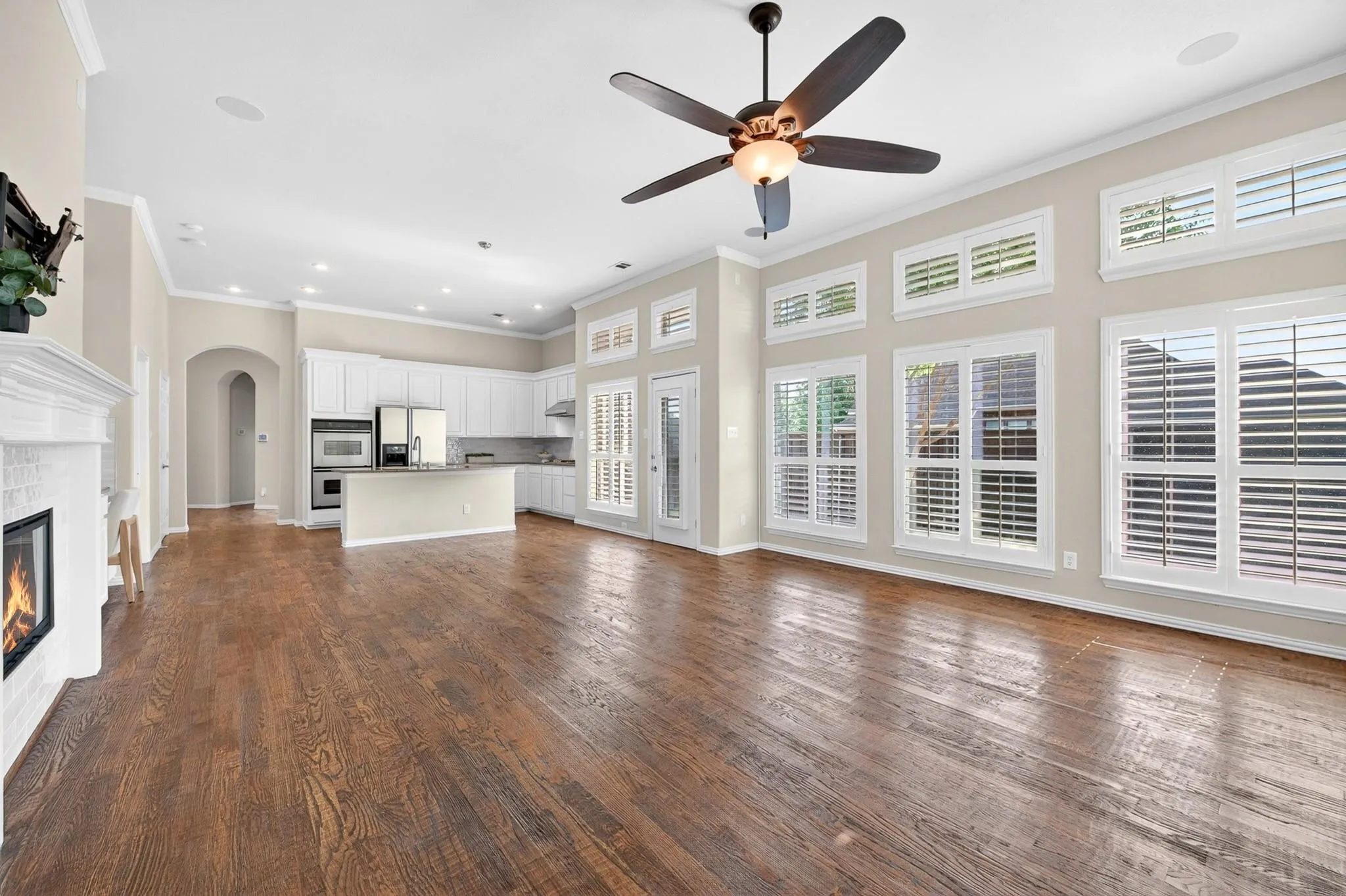 Single Family Residence For Sale in Denton County , 950 Gold Camp Road, Frisco, Texas 75033, 3 Bedroom, 2 Bathroom, 2 Garage spaces, 1,904 Sqft, built in 2003, mls#21288959, Real Estate Agent in Frisco, Homes For Sale in Denton county, Homes For Sale in Frisco, Realtor in Frisco Texas, Real Estate Brokerage Independent Realty Texas, Luminita Cordes Realtor