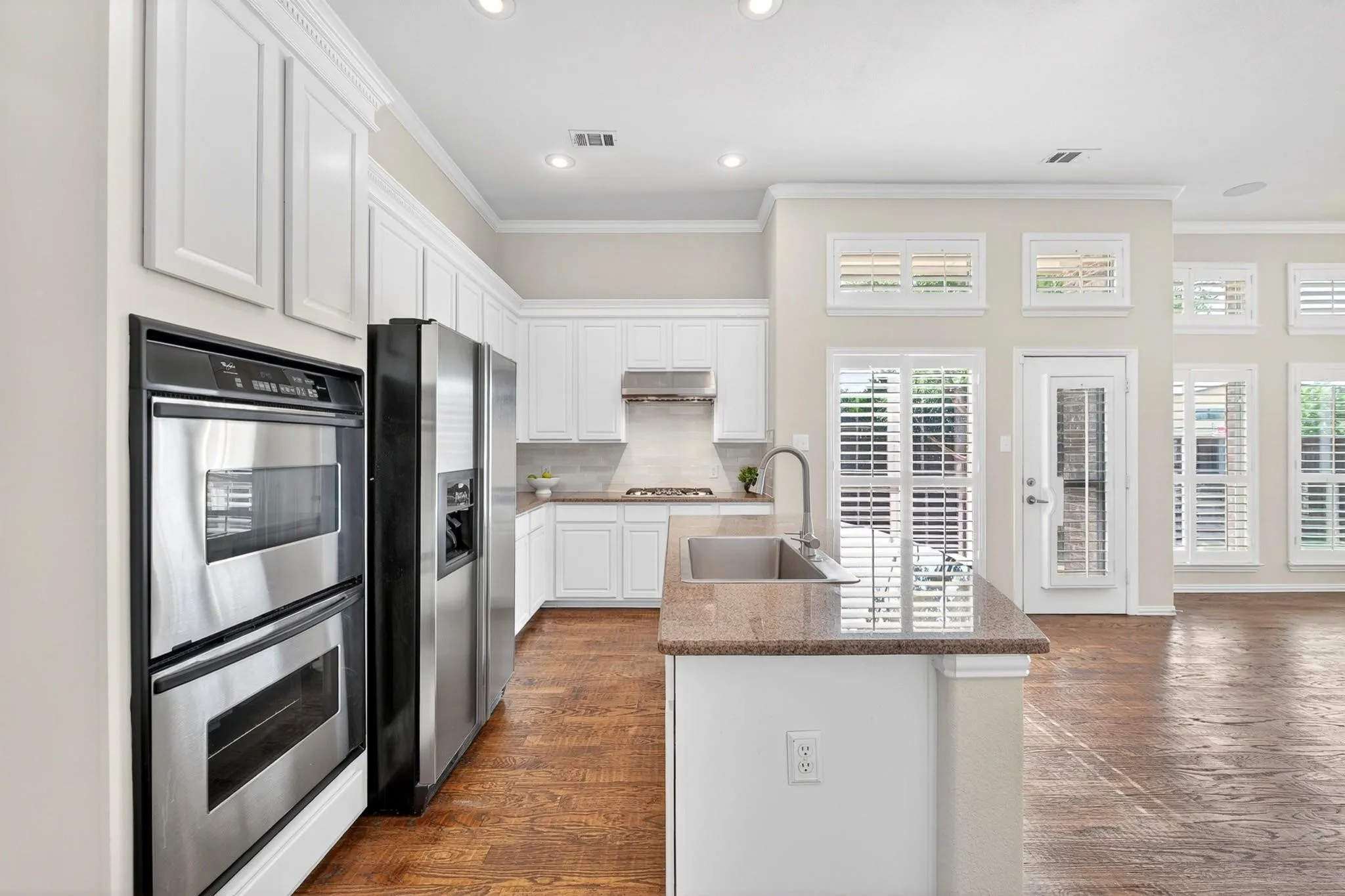 Single Family Residence For Sale in Denton County , 950 Gold Camp Road, Frisco, Texas 75033, 3 Bedroom, 2 Bathroom, 2 Garage spaces, 1,904 Sqft, built in 2003, mls#21288959, Real Estate Agent in Frisco, Homes For Sale in Denton county, Homes For Sale in Frisco, Realtor in Frisco Texas, Real Estate Brokerage Independent Realty Texas, Luminita Cordes Realtor