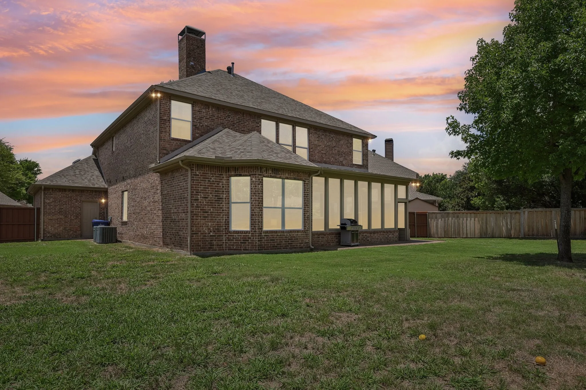 Single Family Residence For Sale in Collin County , 3301 Ski Lift Court, Mc Kinney, Texas 75070, 4 Bedroom, 4 Bathroom, 3 Garage spaces, 3,353 Sqft, built in 2006, mls#21293028, Real Estate Agent in Mc Kinney, Homes For Sale in Collin county, Homes For Sale in Mc Kinney, Realtor in Mc Kinney Texas, Real Estate Brokerage Independent Realty Texas, Luminita Cordes Realtor