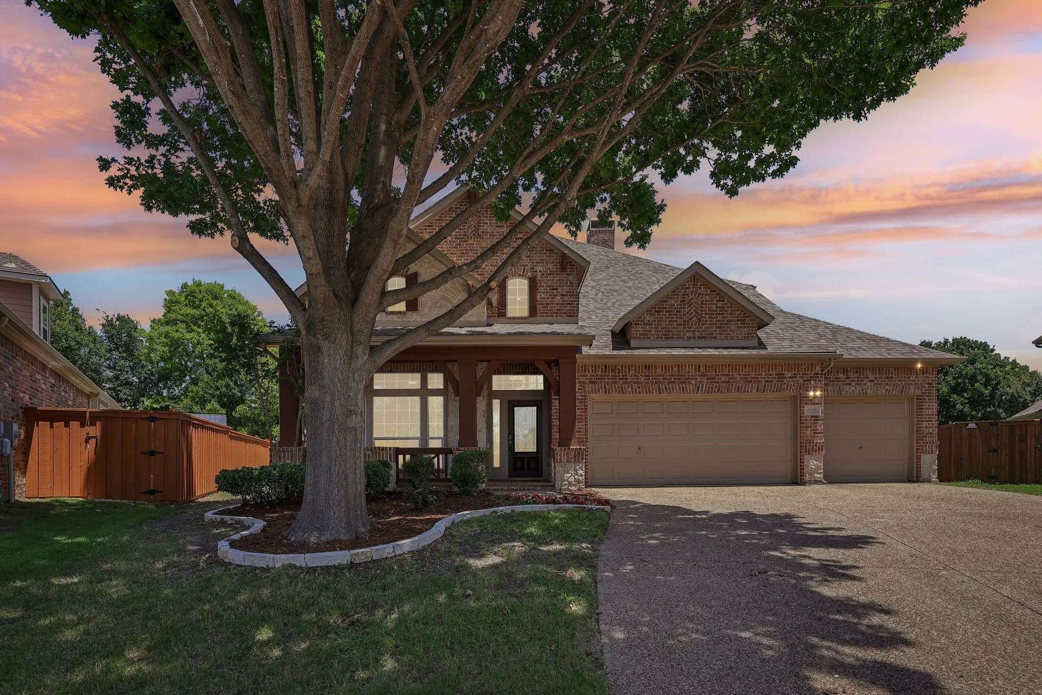 Single Family Residence For Sale in Collin County , 3301 Ski Lift Court, Mc Kinney, Texas 75070, 4 Bedroom, 4 Bathroom, 3 Garage spaces, 3,353 Sqft, built in 2006, mls#21293028, Real Estate Agent in Mc Kinney, Homes For Sale in Collin county, Homes For Sale in Mc Kinney, Realtor in Mc Kinney Texas, Real Estate Brokerage Independent Realty Texas, Luminita Cordes Realtor