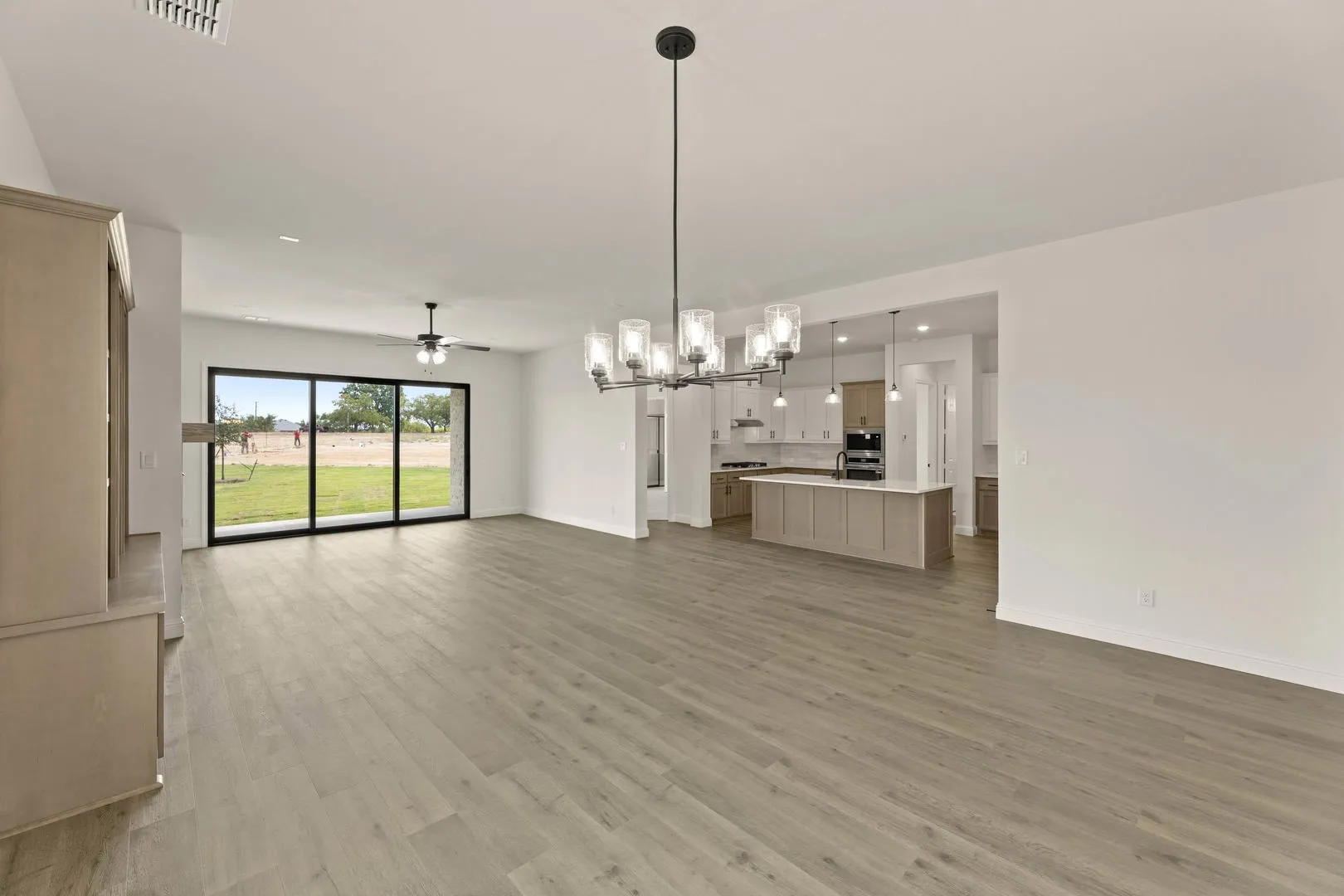 124 Evanston-Dining-2