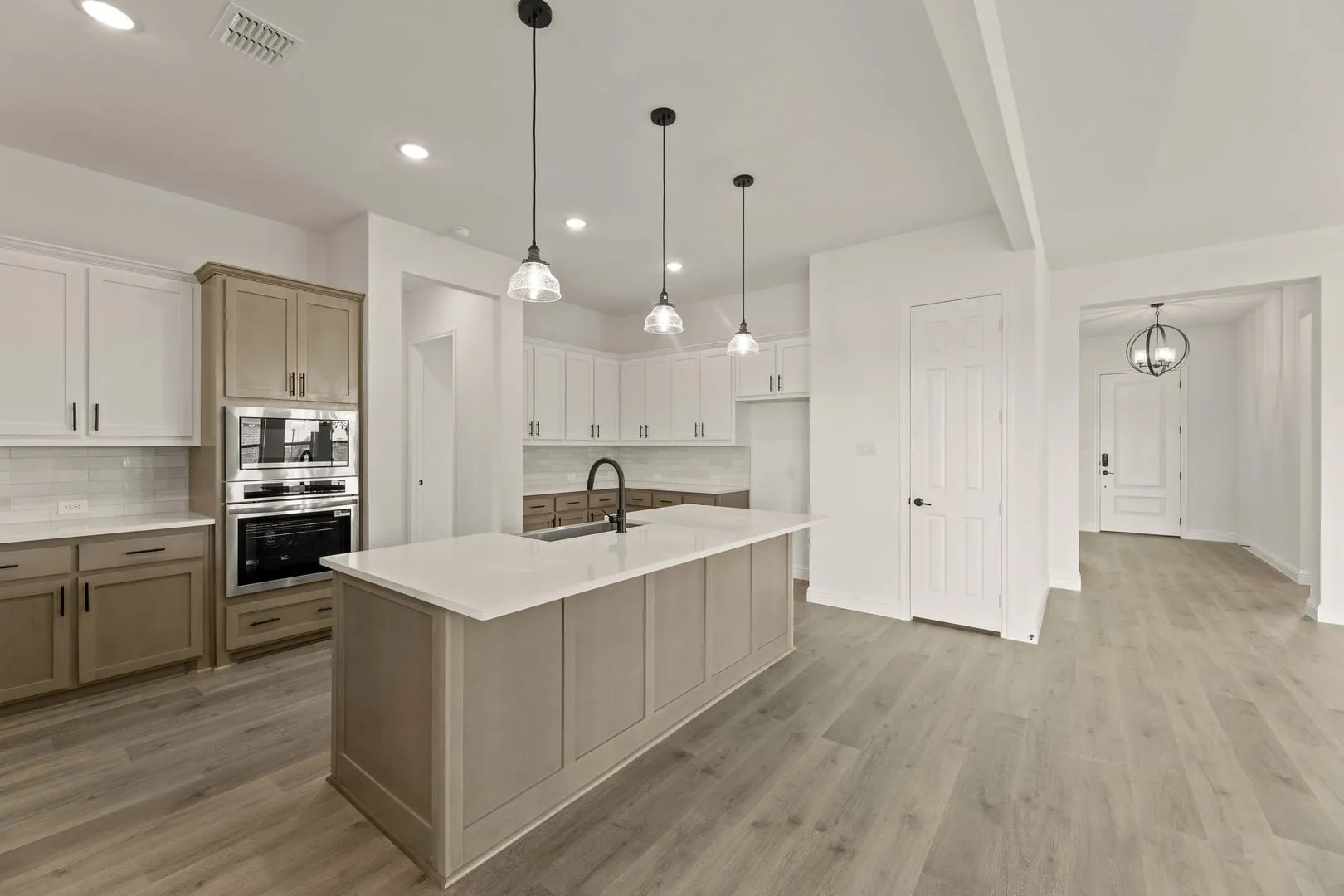 124 Evanston-Kitchen-2