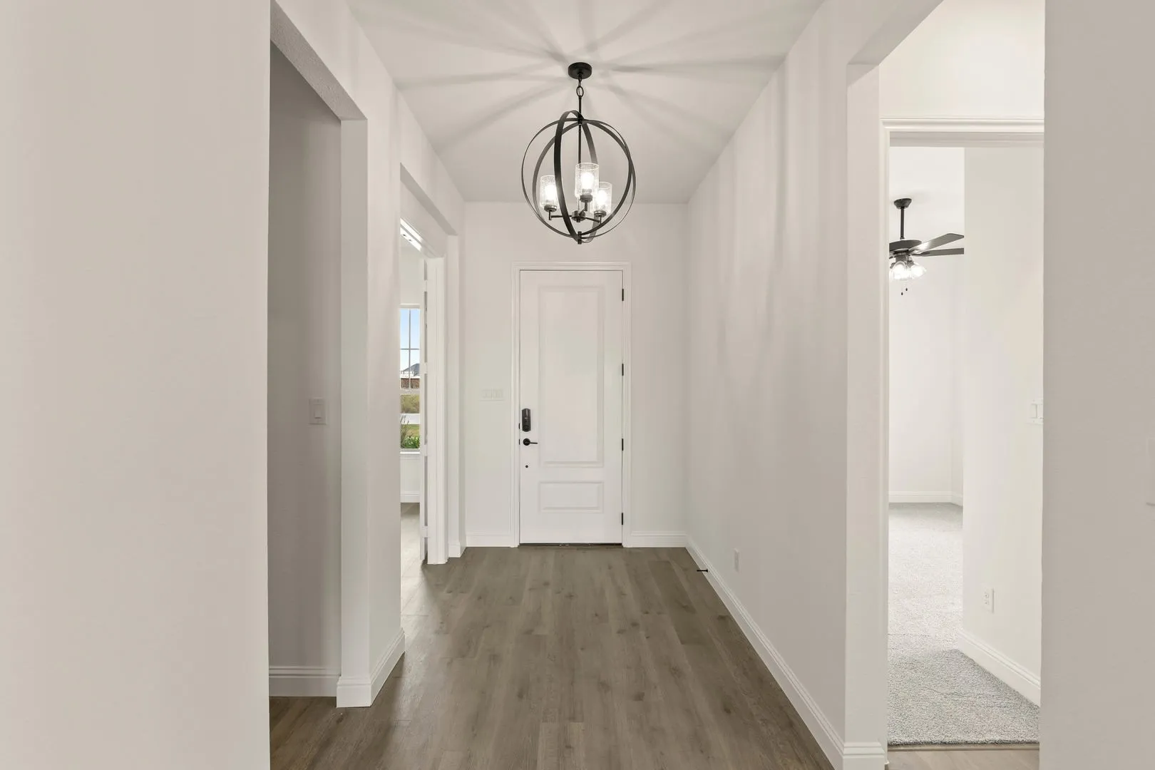 124 Evanston-Entry-1