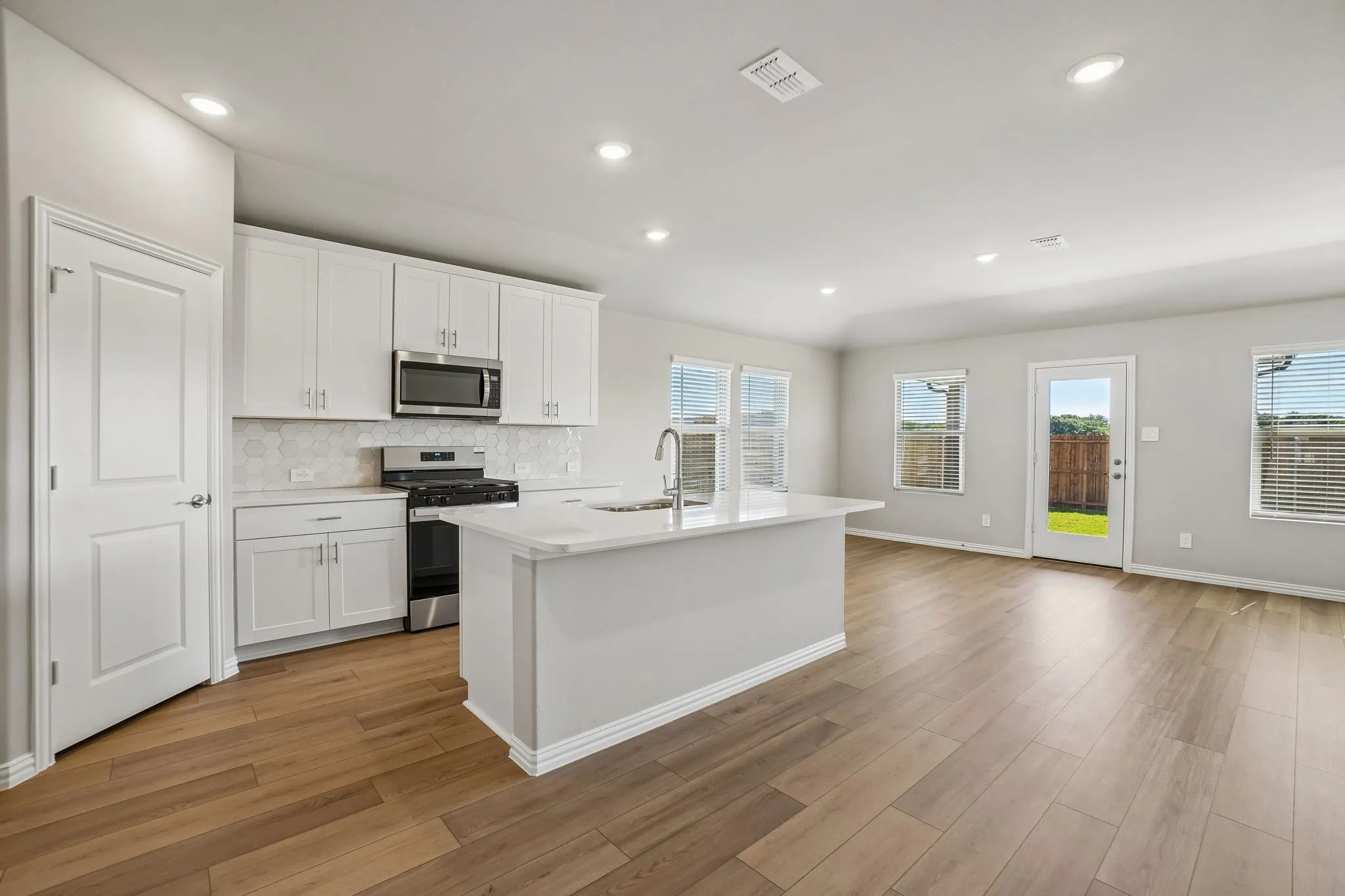 Photo is not of the actual home, but is an inspirational photo of builder’s model home and may depict options, furnishings, and/or decorator features that are not included.