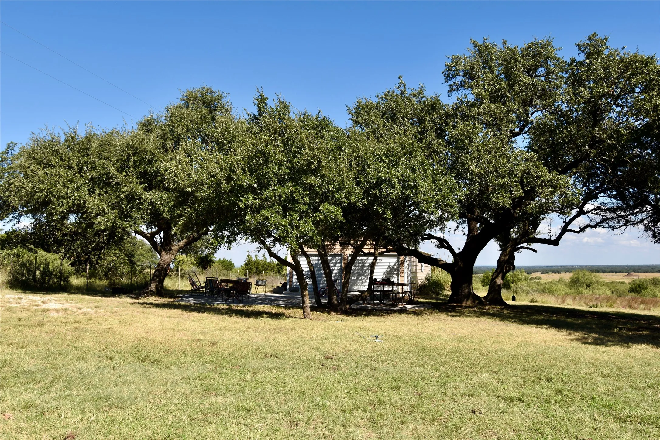 Single Family Residence For Sale in Mc Culloch County , 159 Private Road 939, Brady, Texas 76825, 4 Bedroom, 3 Bathroom, 2 Garage spaces, 2,300 Sqft, built in 2006, mls#21295694, Real Estate Agent in Brady, Homes For Sale in Mc Culloch county, Homes For Sale in Brady, Realtor in Brady Texas, Real Estate Brokerage Independent Realty Texas, Luminita Cordes Realtor