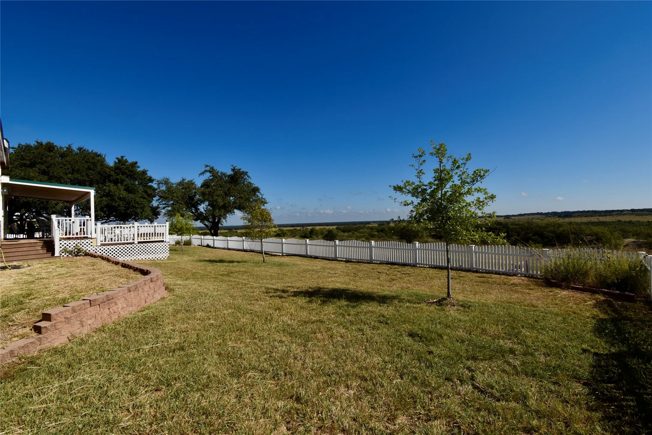 Single Family Residence For Sale in Mc Culloch County , 159 Private Road 939, Brady, Texas 76825, 4 Bedroom, 3 Bathroom, 2 Garage spaces, 2,300 Sqft, built in 2006, mls#21295694, Real Estate Agent in Brady, Homes For Sale in Mc Culloch county, Homes For Sale in Brady, Realtor in Brady Texas, Real Estate Brokerage Independent Realty Texas, Luminita Cordes Realtor