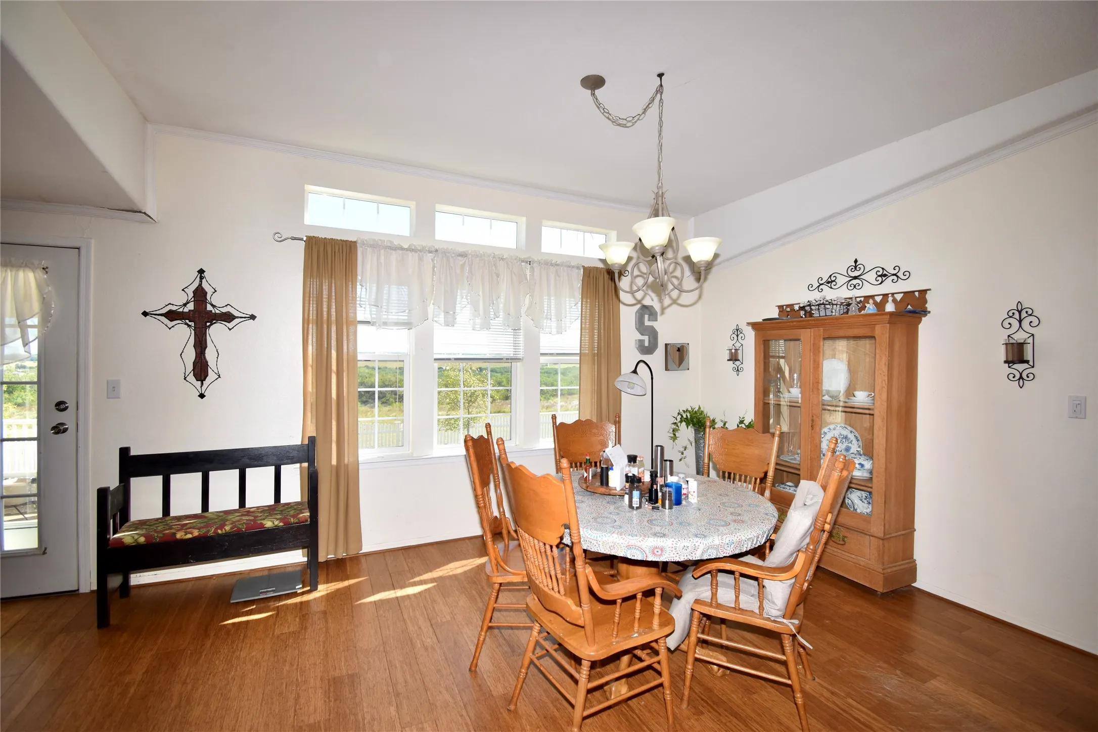 Single Family Residence For Sale in Mc Culloch County , 159 Private Road 939, Brady, Texas 76825, 4 Bedroom, 3 Bathroom, 2 Garage spaces, 2,300 Sqft, built in 2006, mls#21295694, Real Estate Agent in Brady, Homes For Sale in Mc Culloch county, Homes For Sale in Brady, Realtor in Brady Texas, Real Estate Brokerage Independent Realty Texas, Luminita Cordes Realtor